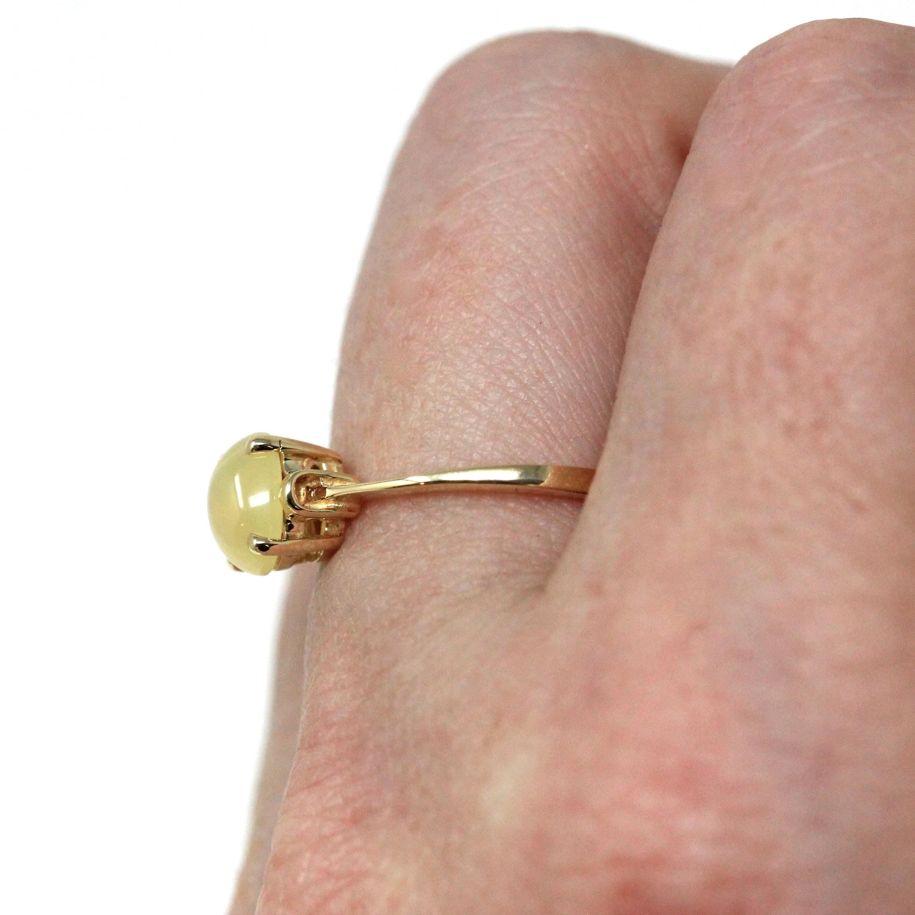 Created Yellow Star Sapphire Ring - Retro 14k Yellow Gold 1.25 CT Stone - Vintage Circa 1960s Era Size 6.25 Solitaire September Fine Jewelry