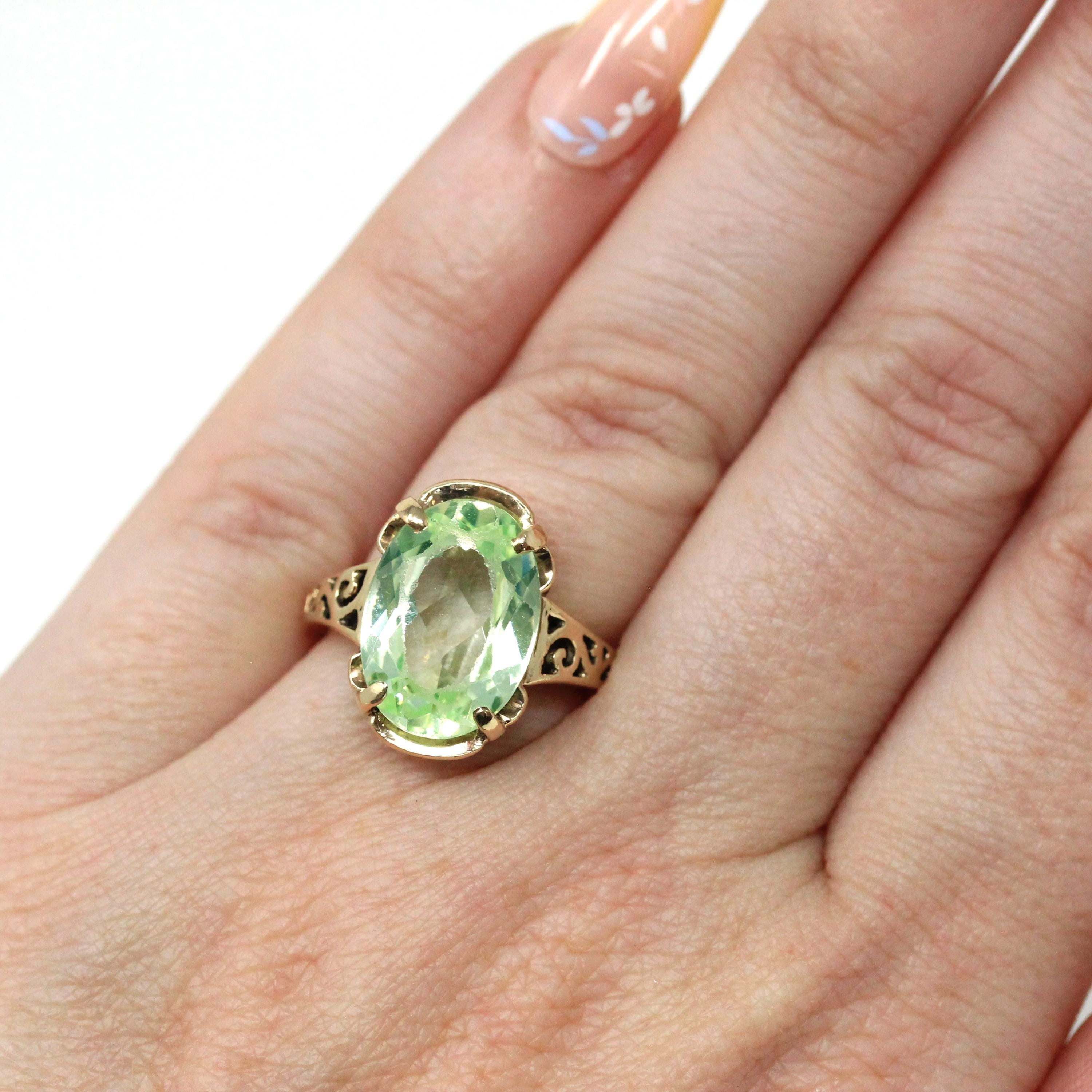 Created Spinel Ring - Modern 10k Yellow Gold Faceted Green Oval Gemstone - Estate Circa 2000's Era Size 4 3/4 August Birthstone Fine Jewelry