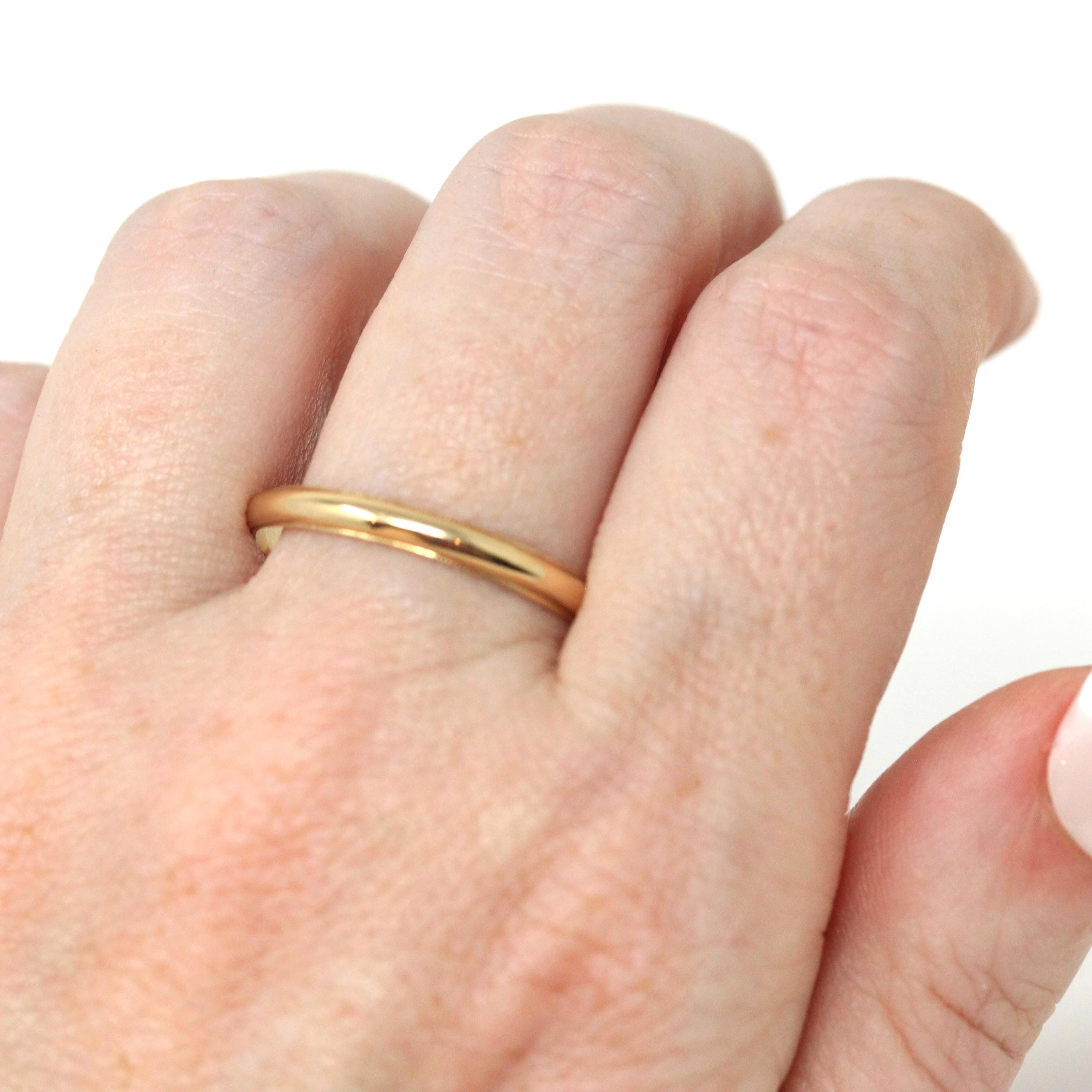 Vintage Wedding Band - Retro 14k Yellow Gold Plain Half Round 2.9 MM Milgrain Unisex Ring - Circa 1960s Era Size 11 1/2 Fine Bridal Jewelry