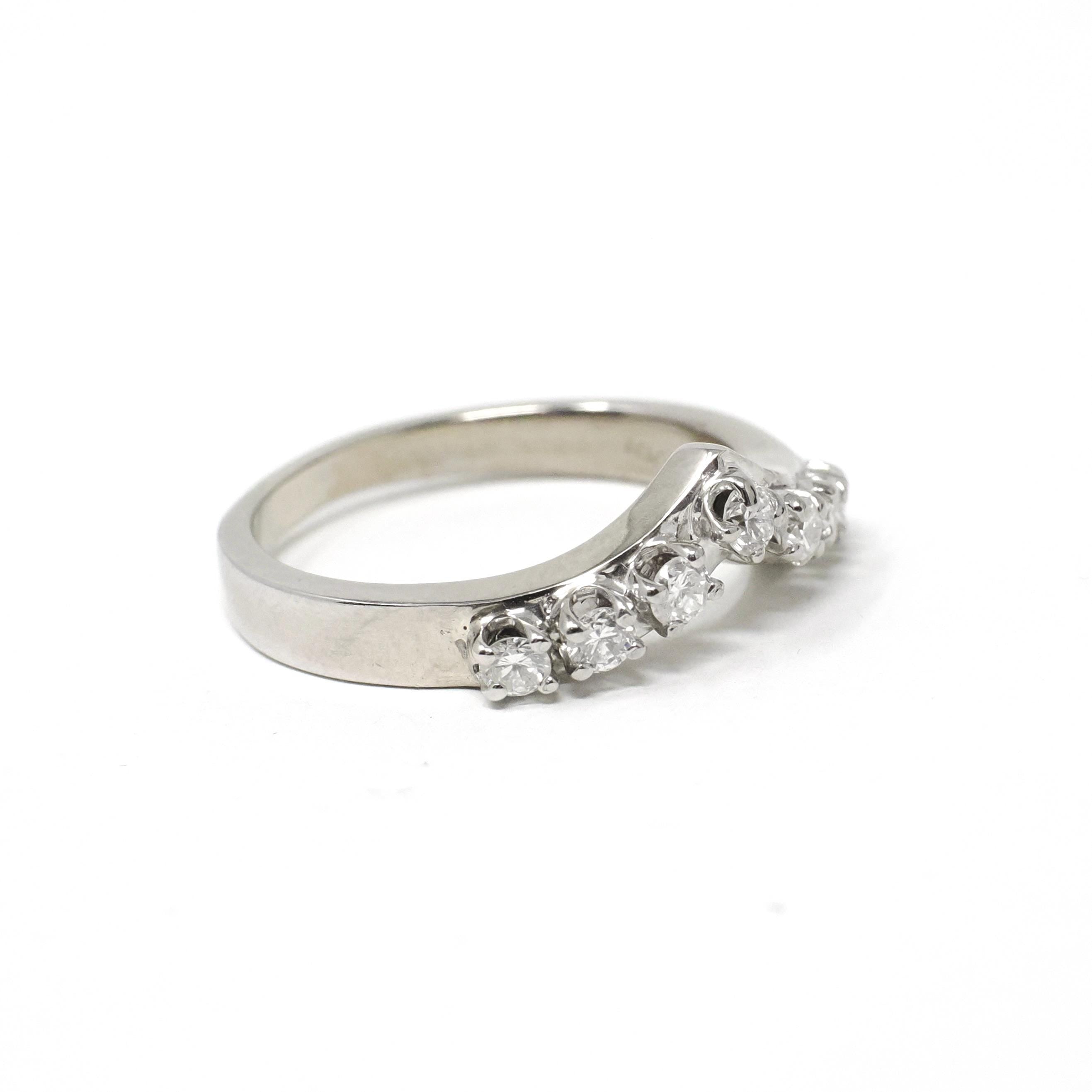 Diamond Chevron Band - Modern 14k White Gold V Point Stacking Wedding Ring - Estate Circa 2000's Era Size 5 1/4 Bridal Pairing Fine Jewelry