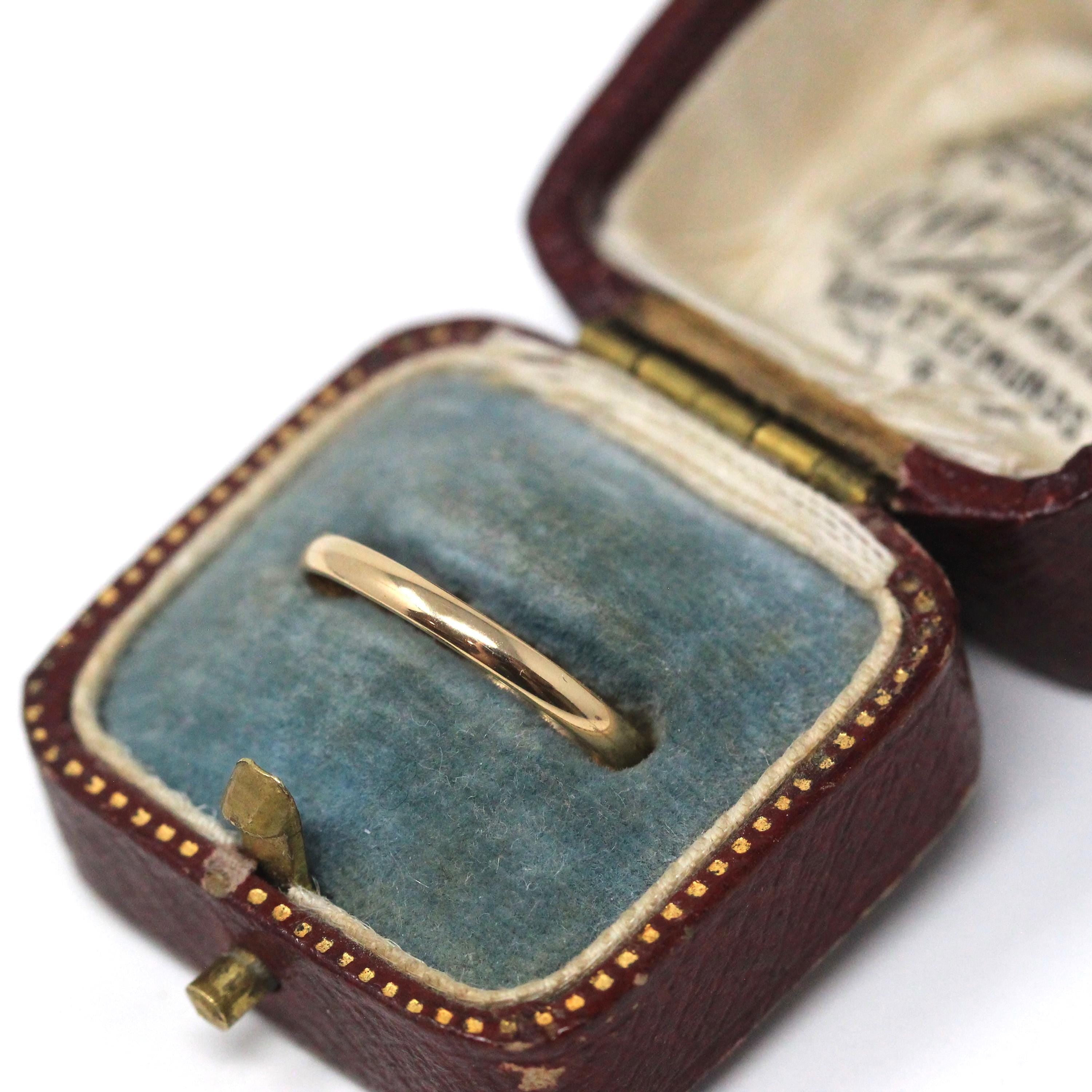 Retro Wedding Band - Vintage 14k Yellow Gold Plain Unisex Simple Stack Statement Ring - Circa 1960s Era Size 6 3/4 Fine Minimalist Jewelry