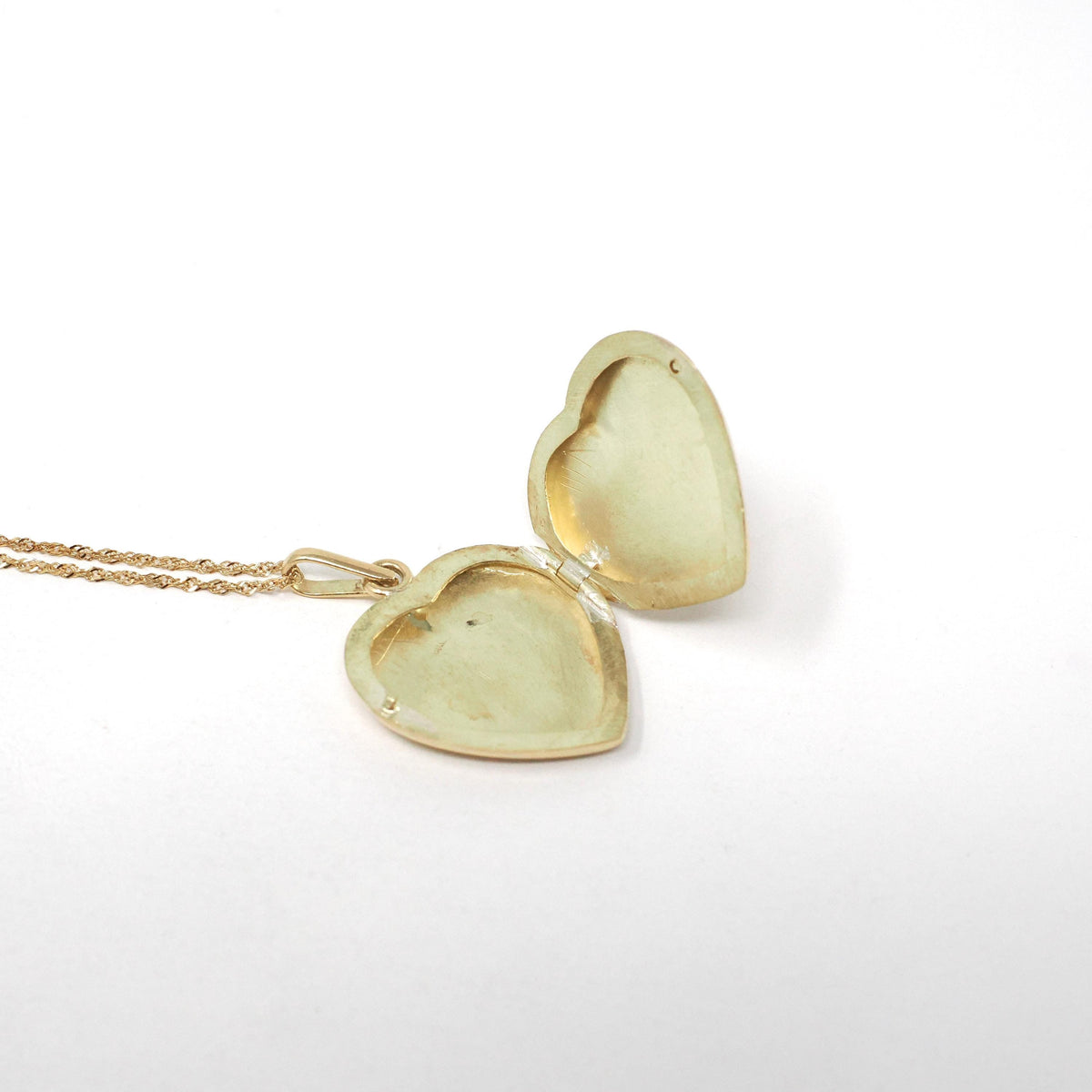 Floral Heart Locket - Modern 14k Yellow Gold Necklace Pendant Charm - Estate Circa 2000s Era Flower Photo Memory Keepsake Fine Love Jewelry