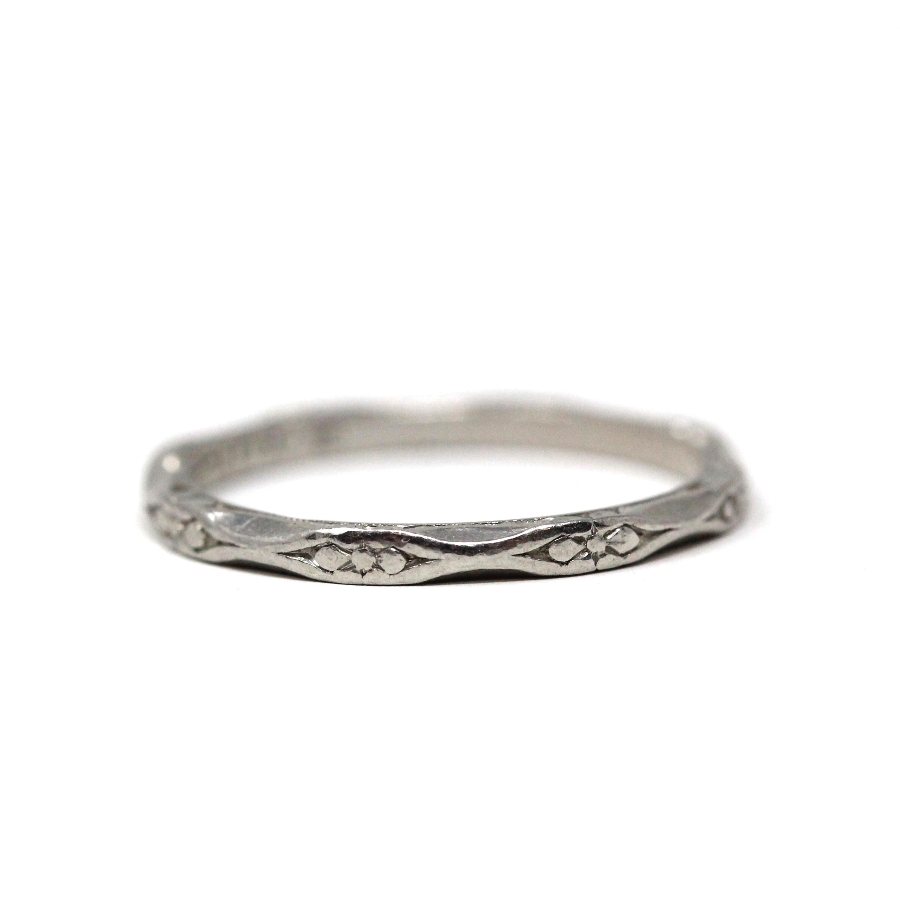 Vintage Wedding Band - Art Deco Era Platinum Engraved Orange Blossom Eternity Ring - Dated 1934 Size 6 Bridal Engraved Floral Fine Jewelry