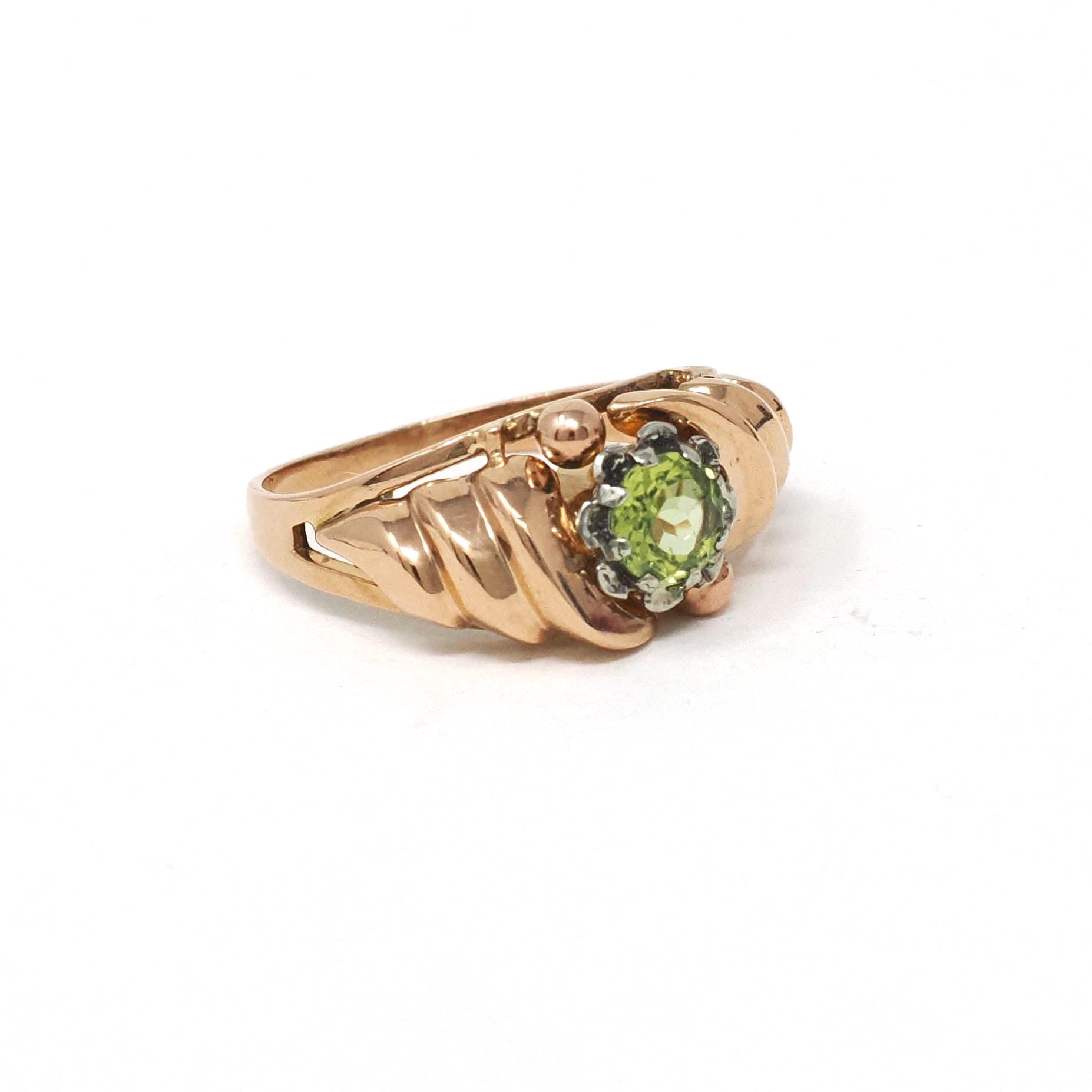 Estate Peridot Ring - Modern Era 18k Rosy Yellow Gold Natural Green Gem - Estate Flower Two Tone Size 5 3/4 Solitaire Croissant Fine Jewelry