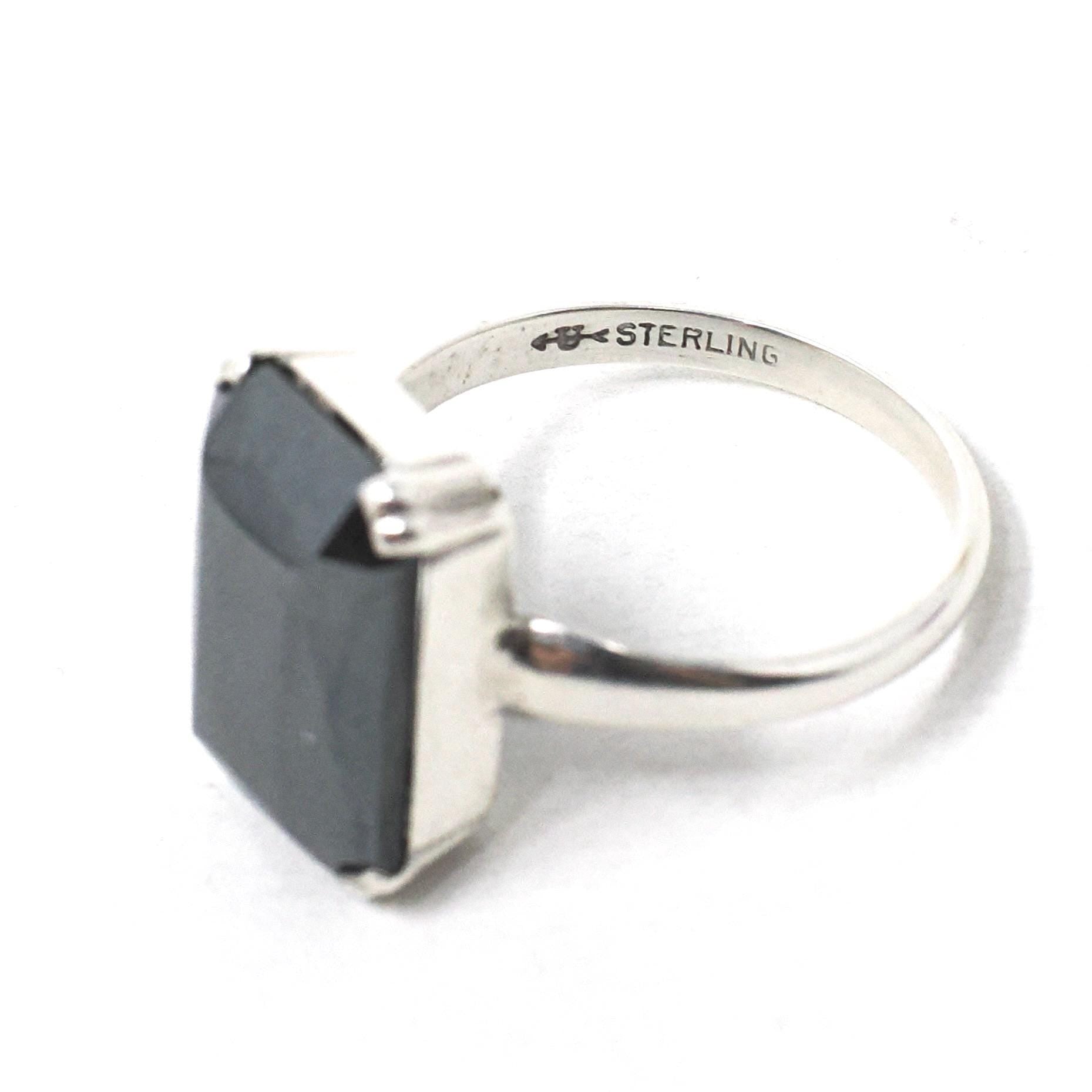 Vintage Hematite Ring - Retro Sterling Silver Emerald Cut Gray Metallic Solitaire - Circa 1970s Size 7 Statement Jewelry Fashion Accessory