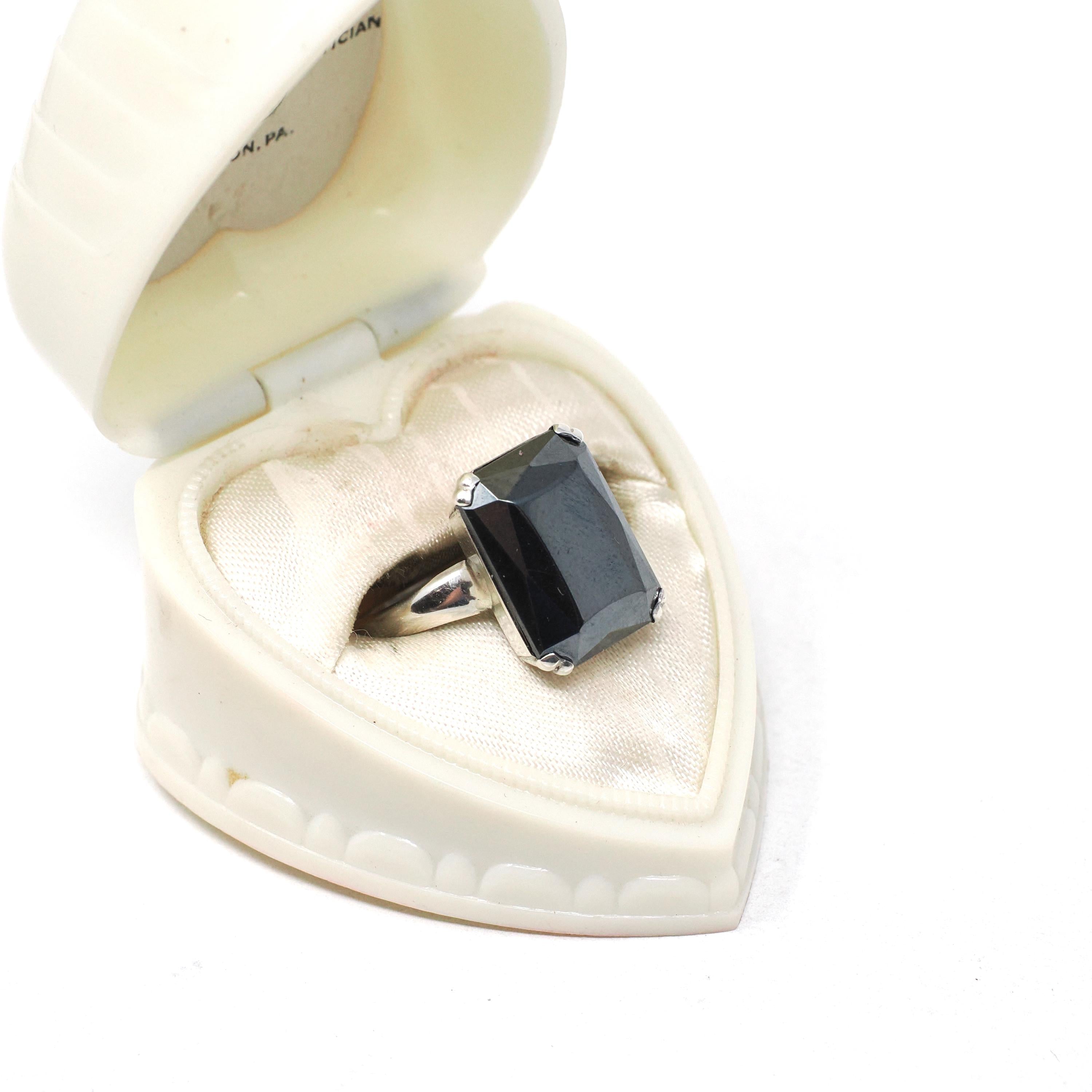 Vintage Hematite Ring - Retro Sterling Silver Emerald Cut Gray Metallic Solitaire - Circa 1970s Size 7 Statement Jewelry Fashion Accessory