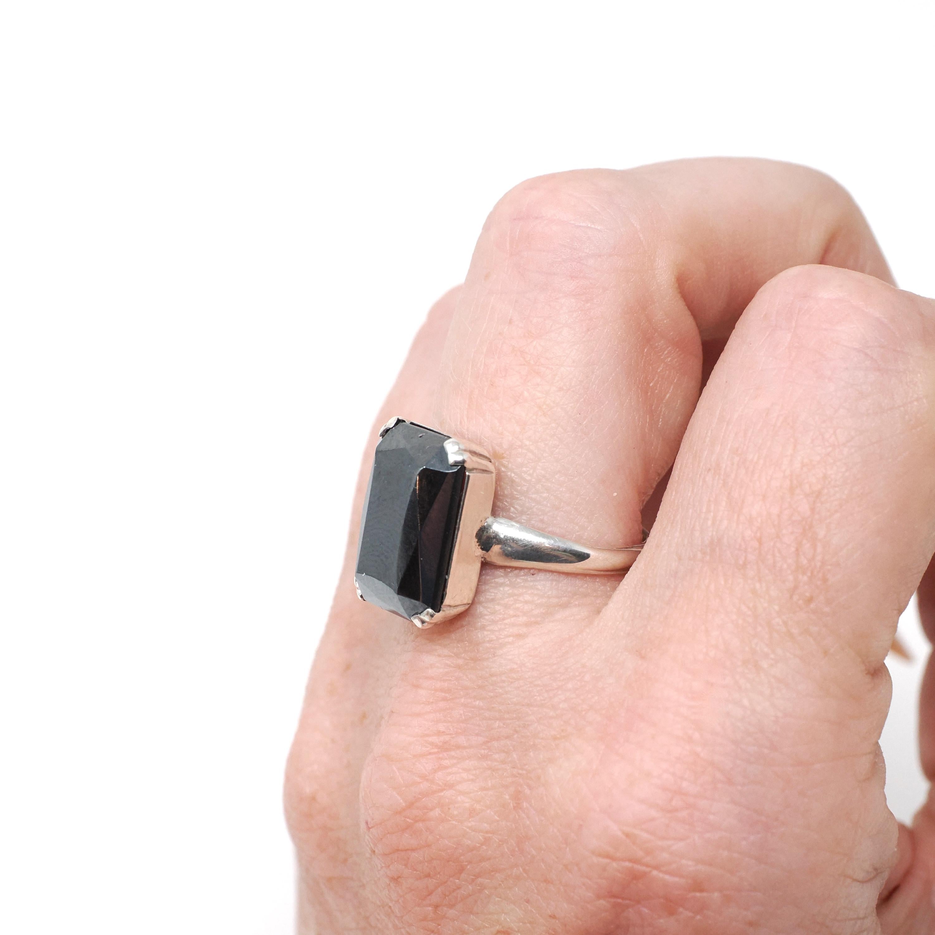 Vintage Hematite Ring - Retro Sterling Silver Emerald Cut Gray Metallic Solitaire - Circa 1970s Size 7 Statement Jewelry Fashion Accessory
