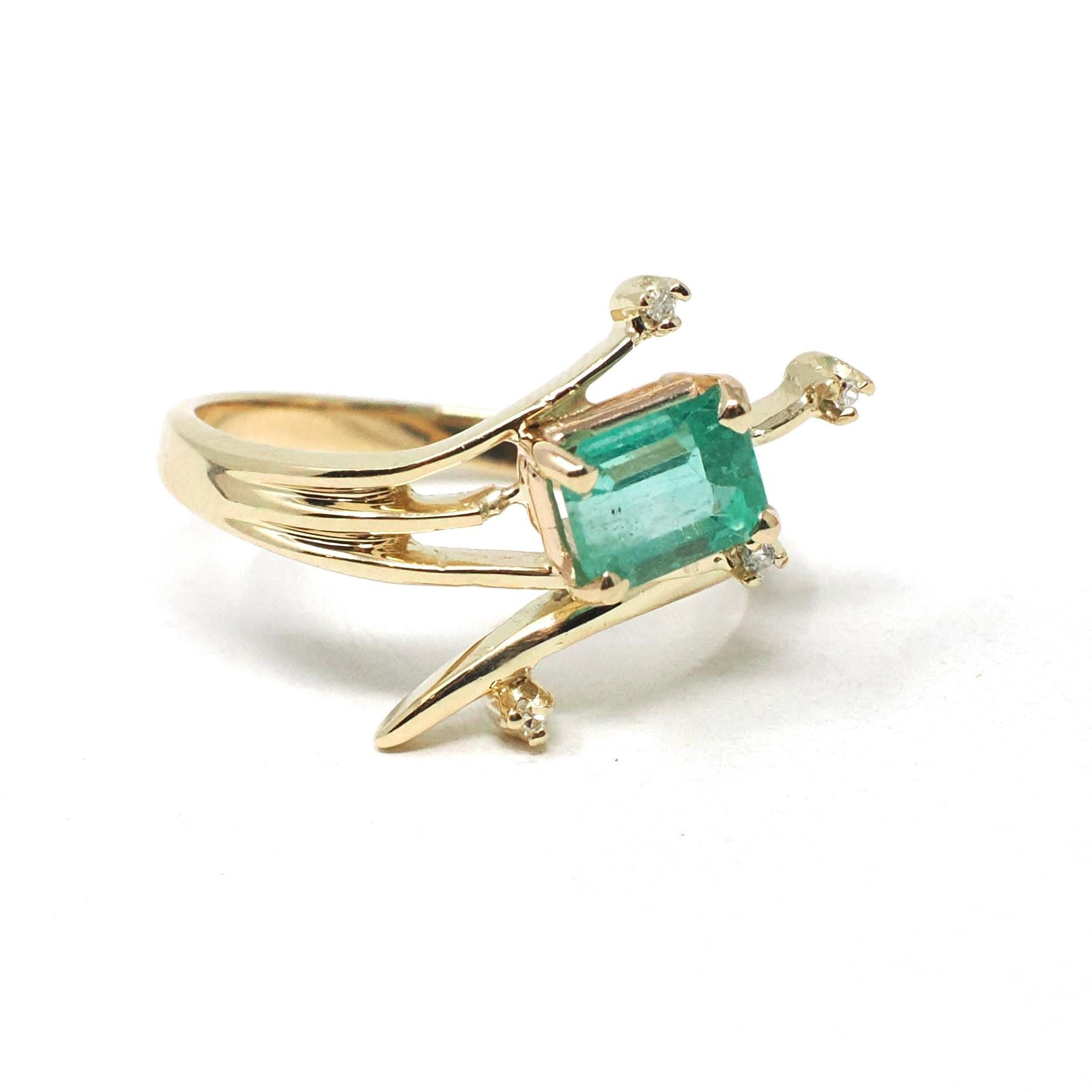Emerald & Diamond Ring - Estate 14k Yellow Gold Natural Green Gemstone - Modern 2000's Era Size 6 1/4 May Birthstone Branch Bypass Jewelry
