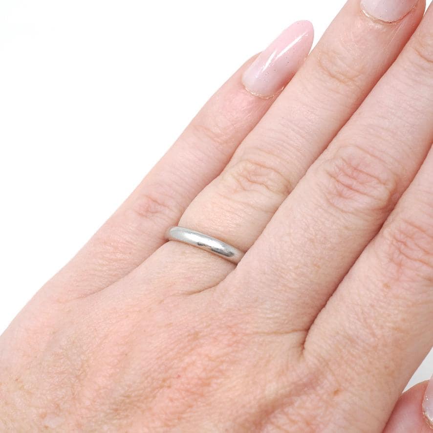 Estate Wedding Band - Modern 18k White Gold 2.5 MM Comfort Fit Ring - Circa 2000's Era Size 4 1/4 Stacking Fine Bridal Statement Jewelry