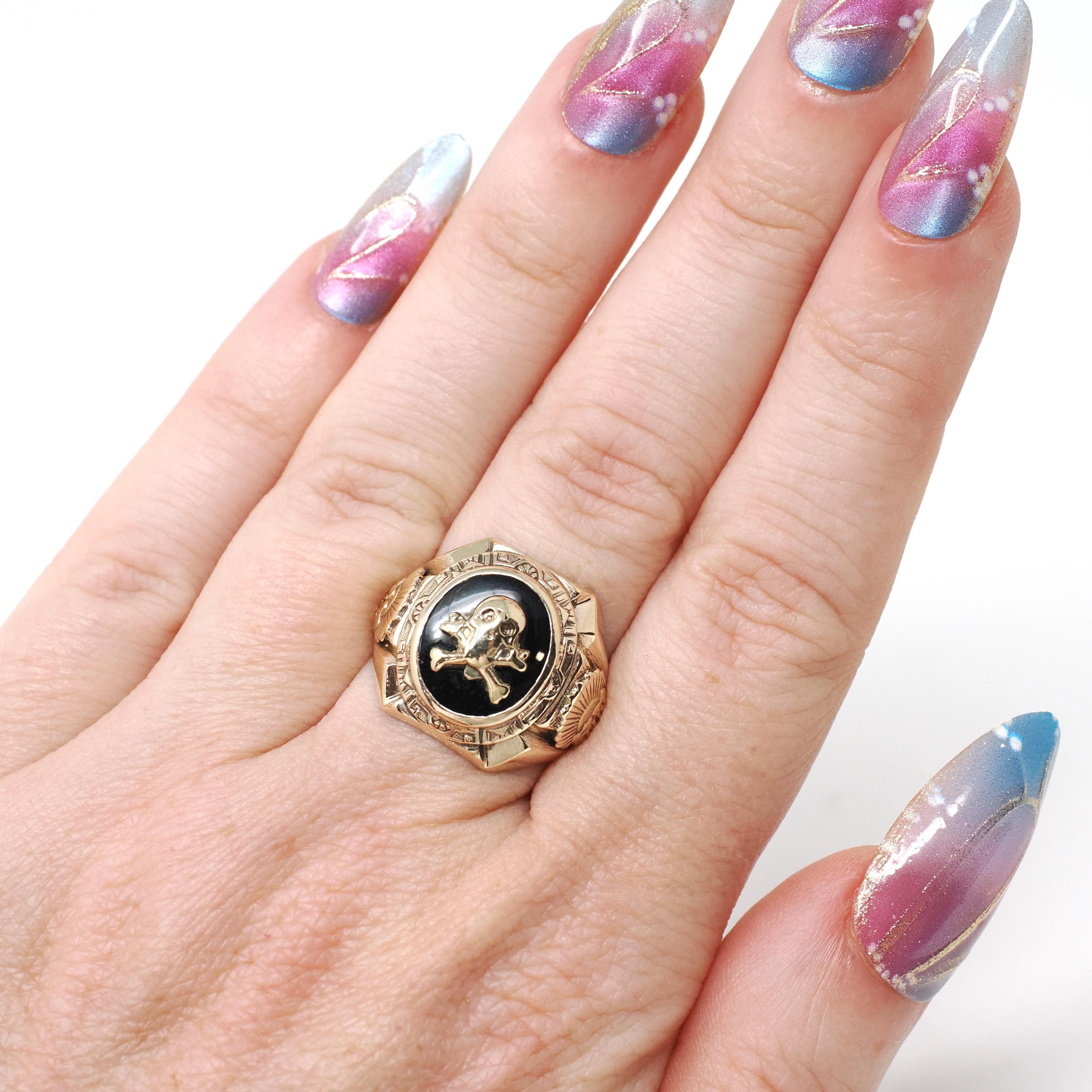 Skull & Crossbones Ring - Mid Century Era 10k Yellow Gold Black Chalcedony Onyx Statement - Vintage 1952 Size 5 3/4 TUH Class Fine Jewelry