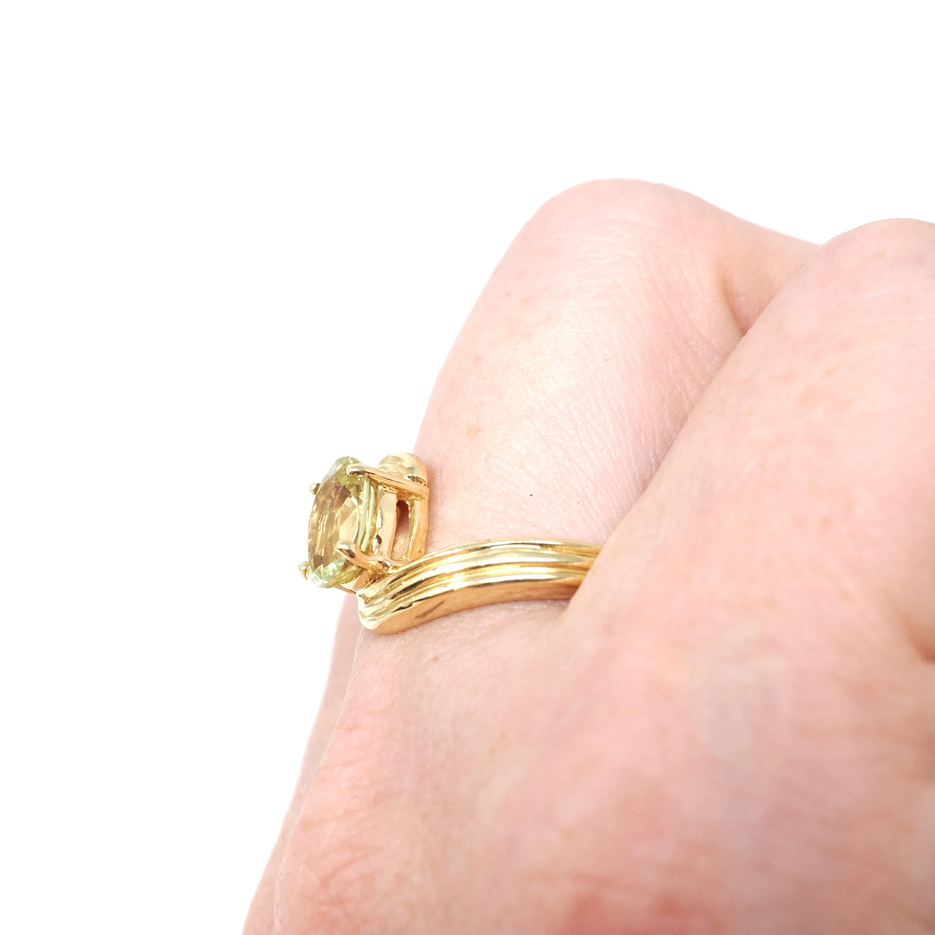 Chrysoberyl Bypass Ring - Modern 18k Yellow Gold Natural Light Green Oval Gemstone Solitaire - Vintage Estate 2000s Era Size 8 Fine Jewelry