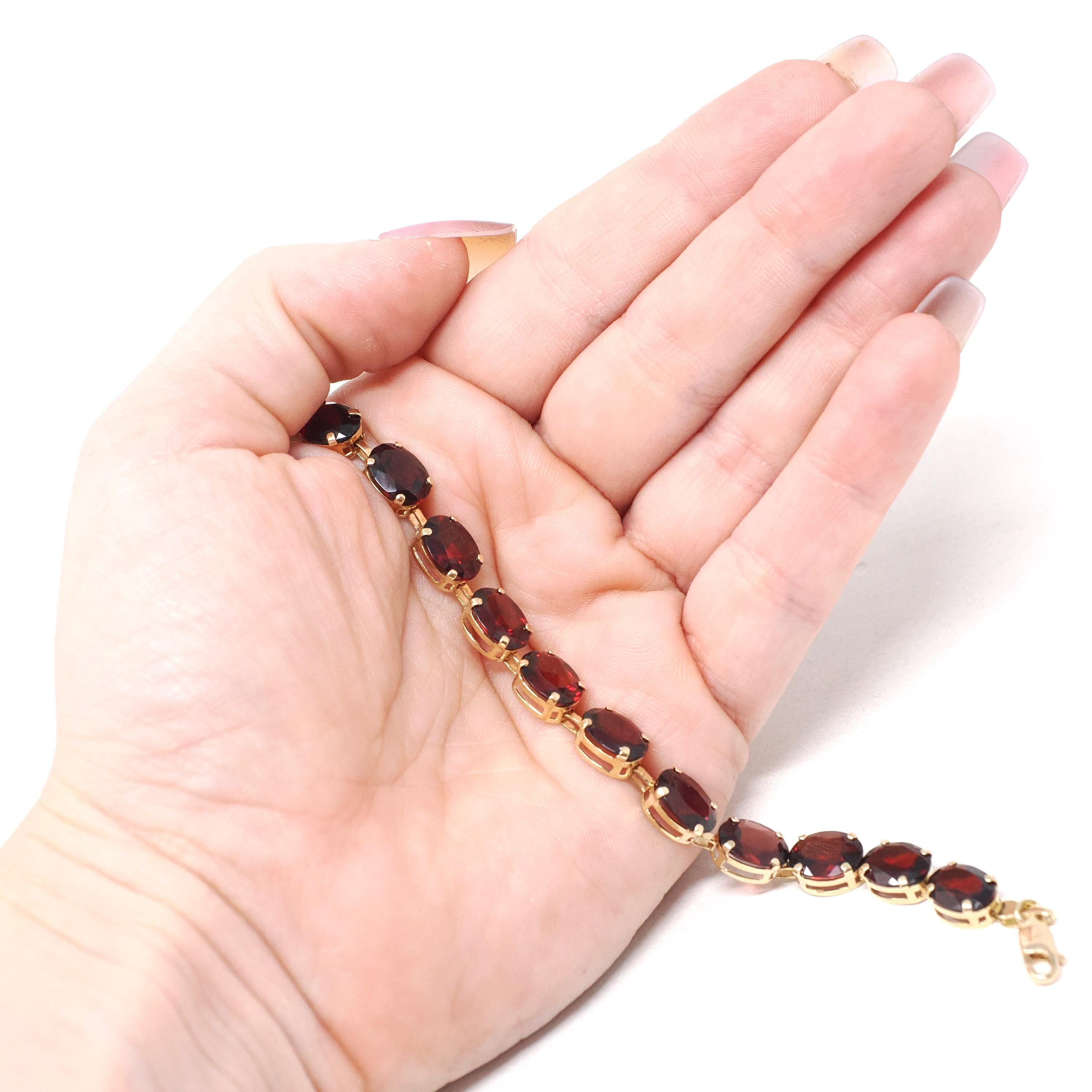Modern Garnet Bracelet - Estate 14k Yellow Gold Red Oval Faceted 25.50 CTW Natural Gemstones - Circa 2000's Era Tennis Style Fine Jewelry