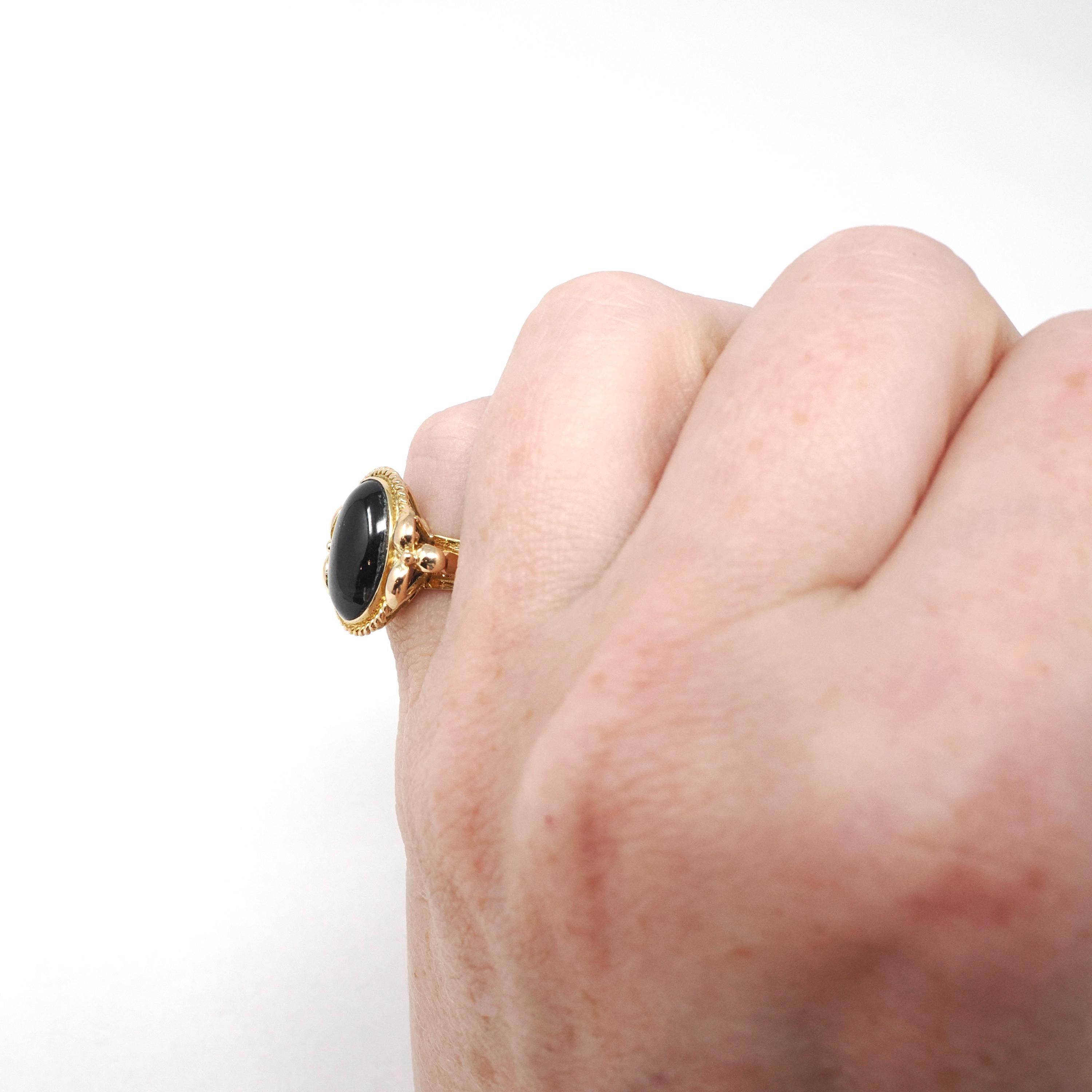 Vintage Star Diopside Ring - Retro 14k Yellow Gold Natural Four Rayed Gemstone - Circa 1960s Era Size 2 1/4 Solitaire Pinky Fine Jewelry