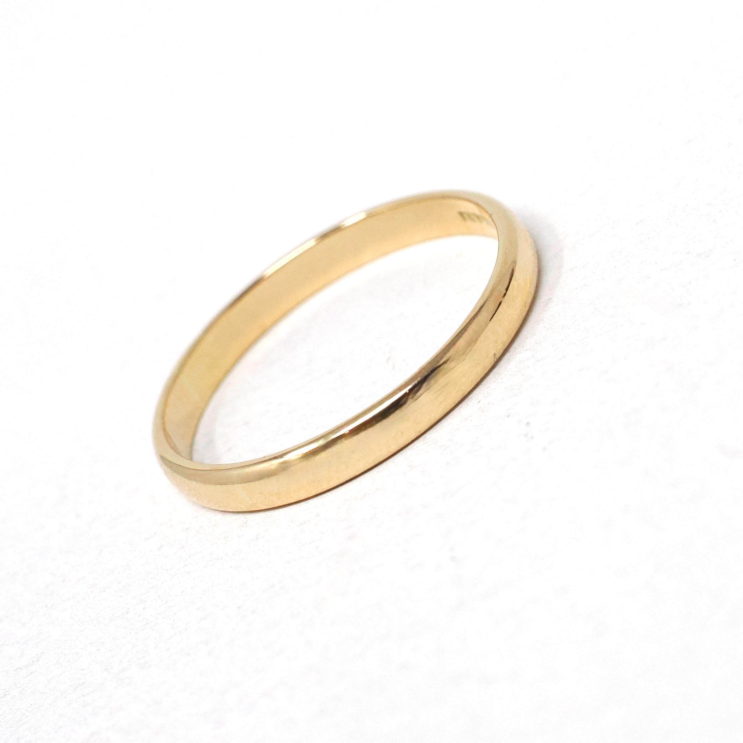 Antique Wedding Band - Edwardian 18k Yellow Gold 2.75mm Stacking Unadorned Ring - Circa 1910s Era Size 8 3/4 Comfort Fit Fine Bridal Jewelry