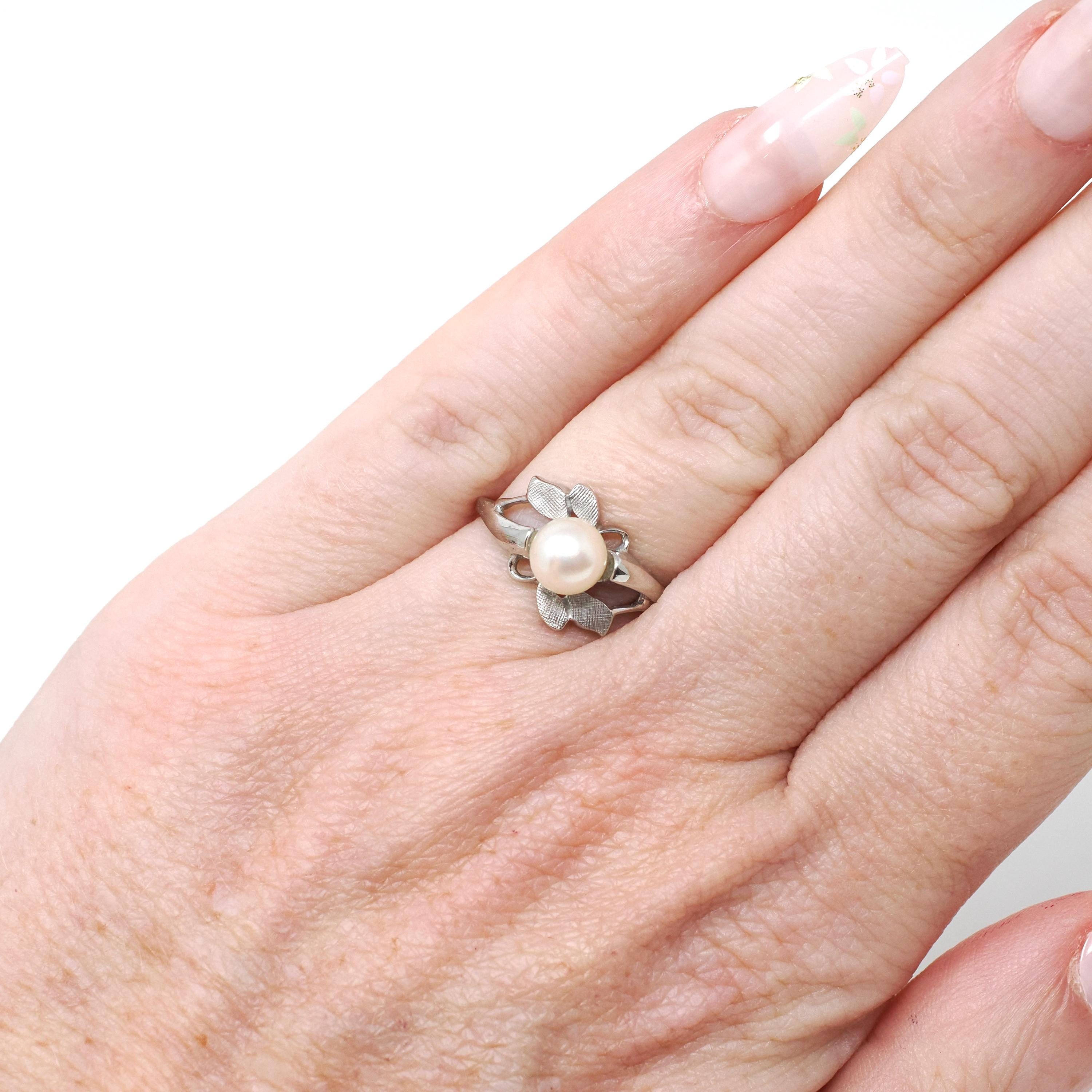 Vintage Pearl Ring - Mid Century 10k White Gold Cultured Organic 6 MM Gemstone - Circa 1960s Size 5 June Birthstone Leaf Motif Fine Jewelry