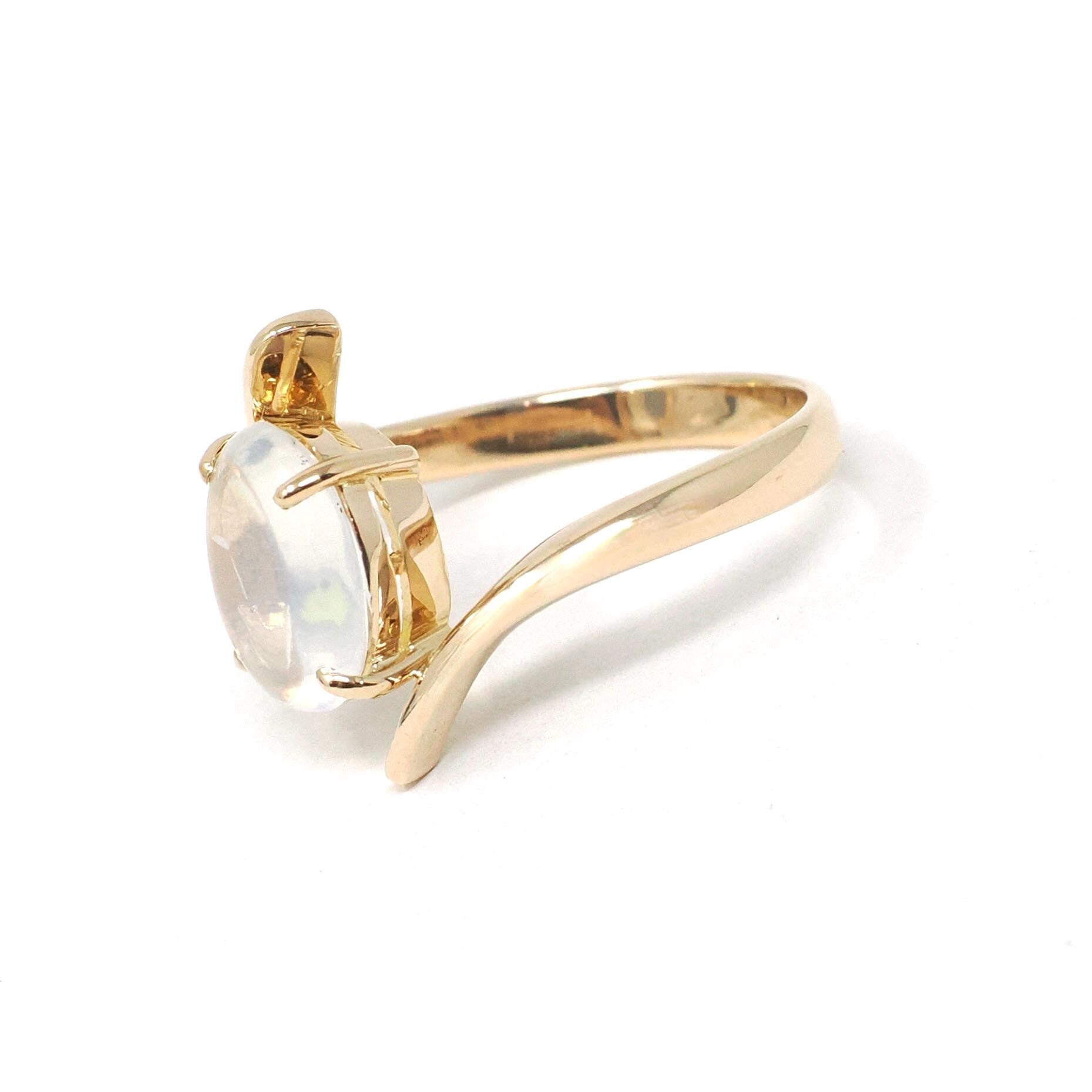 Moonstone Bypass Ring - Vintage 18k Yellow Gold Natural Oval Cabochon Gem -Modern Estate Size 5 3/4 June Birthstone Fine Statement Jewelry