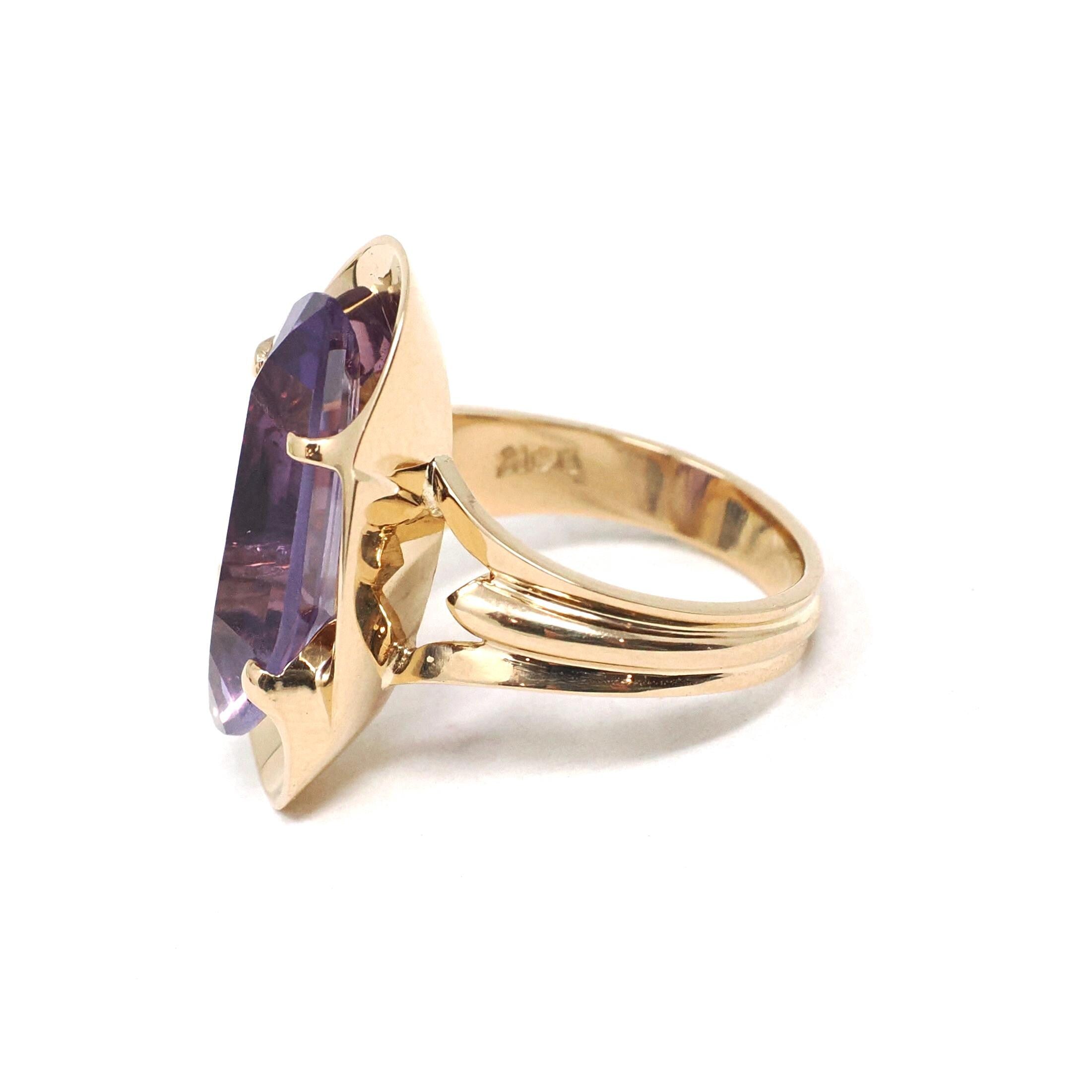 Color Change Ring - Mid Century 14k Yellow Gold Created Purple Blue Sapphire - Vintage Circa 1960s Size 4 Fancy Cut Fine Statement Jewelry