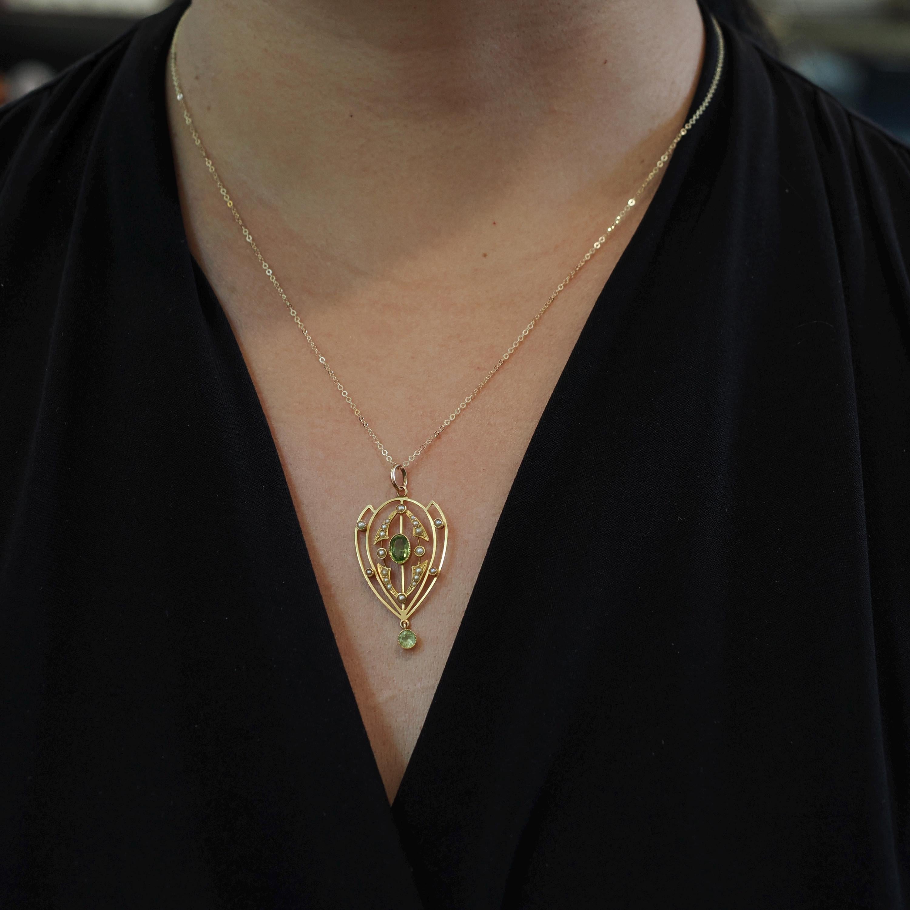 Antique Lavalier Necklace - Edwardian 15k Yellow Gold Natural Green Peridot Gem Pendant Seed Pearls - Circa 1900s Era Fine Statement Jewelry