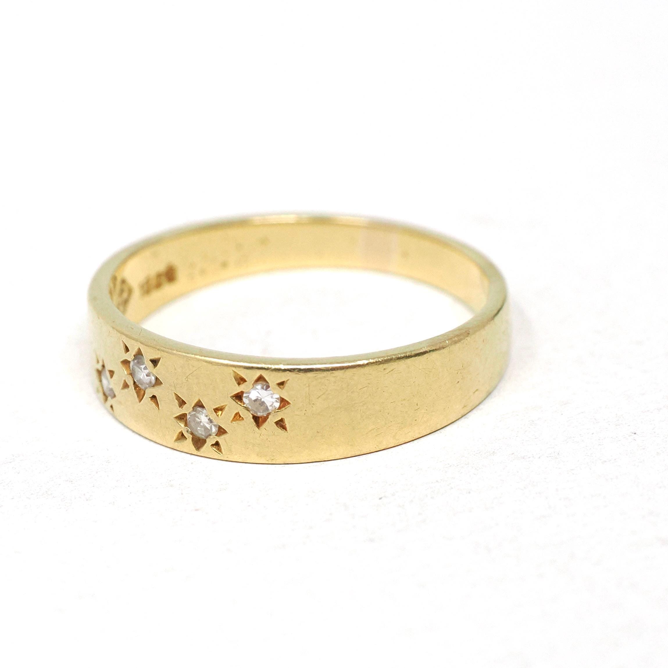 Star Incised Band - Modern 18k Yellow Gold .08 CTW Natural Diamond Ring - Estate Contemporary Celestial Size 7 1/4 Fine Bridal Jewelry