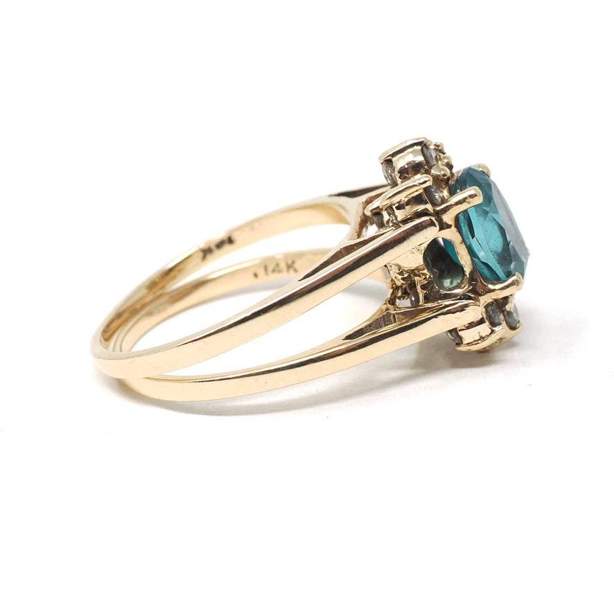 Reversible Flip Ring - Estate 14k Yellow Gold Natural Diamond Green Topaz Double Sided Statement - Circa 2000's Size 7 Cluster Fine Jewelry