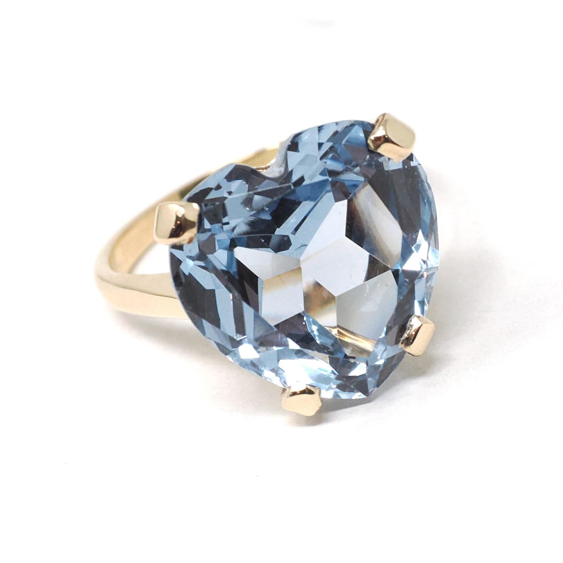 Modern Heart Ring - Estate 14k Yellow Gold Light Blue Created Spinel Faceted Gemstone - Circa 1980s Era Size 8 3/4 Fine Statement Jewelry