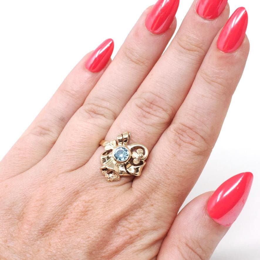 Vintage Zircon Ring - Mid Century 10k Yellow Gold Round Faceted Natural Blue 1.13 CT Gem - Circa 1940s Era Size 5 3/4 Flowers Fine Jewelry
