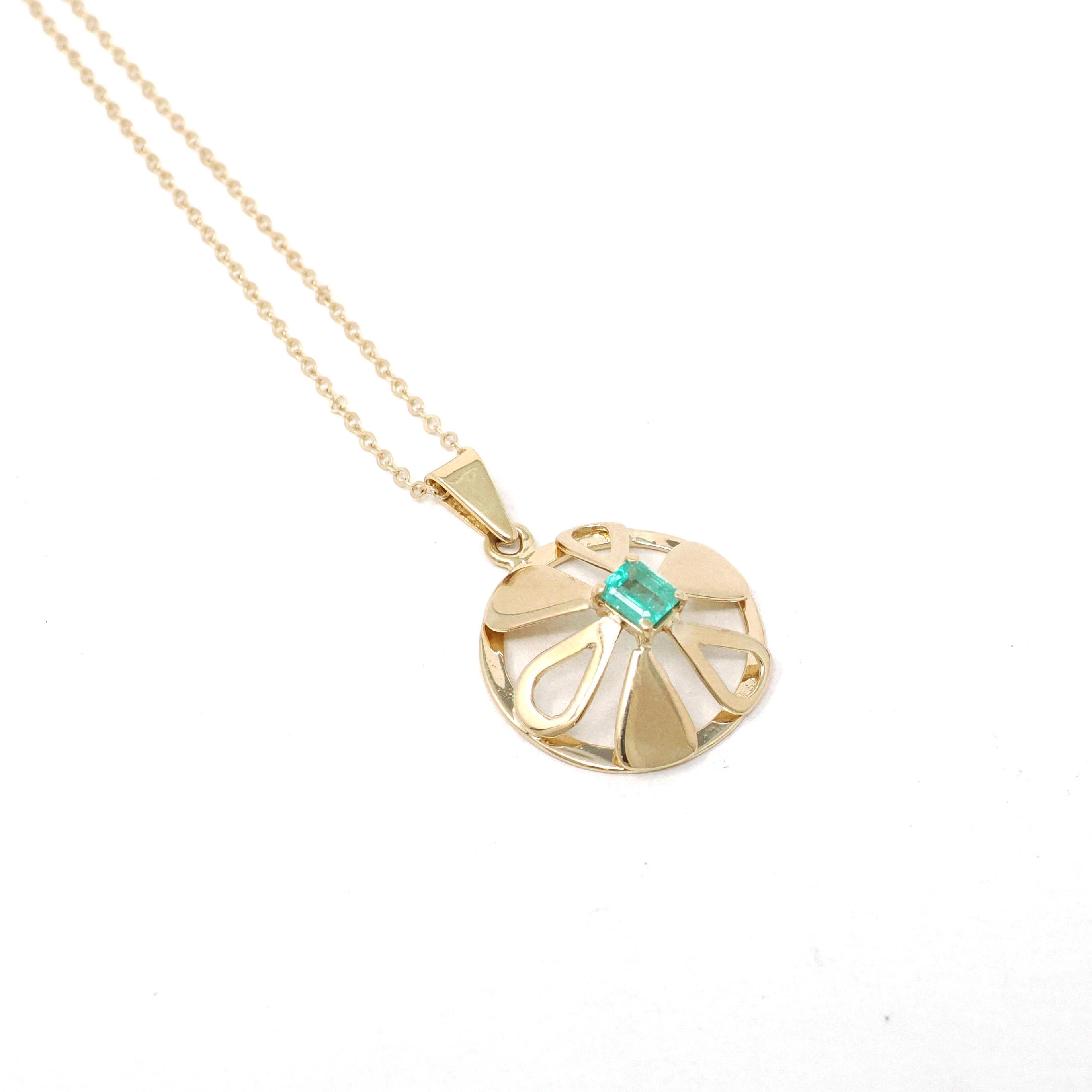 Emerald Flower Pendant - Modern 18k Yellow Gold Natural .30 CT Emerald Cut Natural Emerald Gem - Circa 1980s Petite Medallion Fine Jewelry
