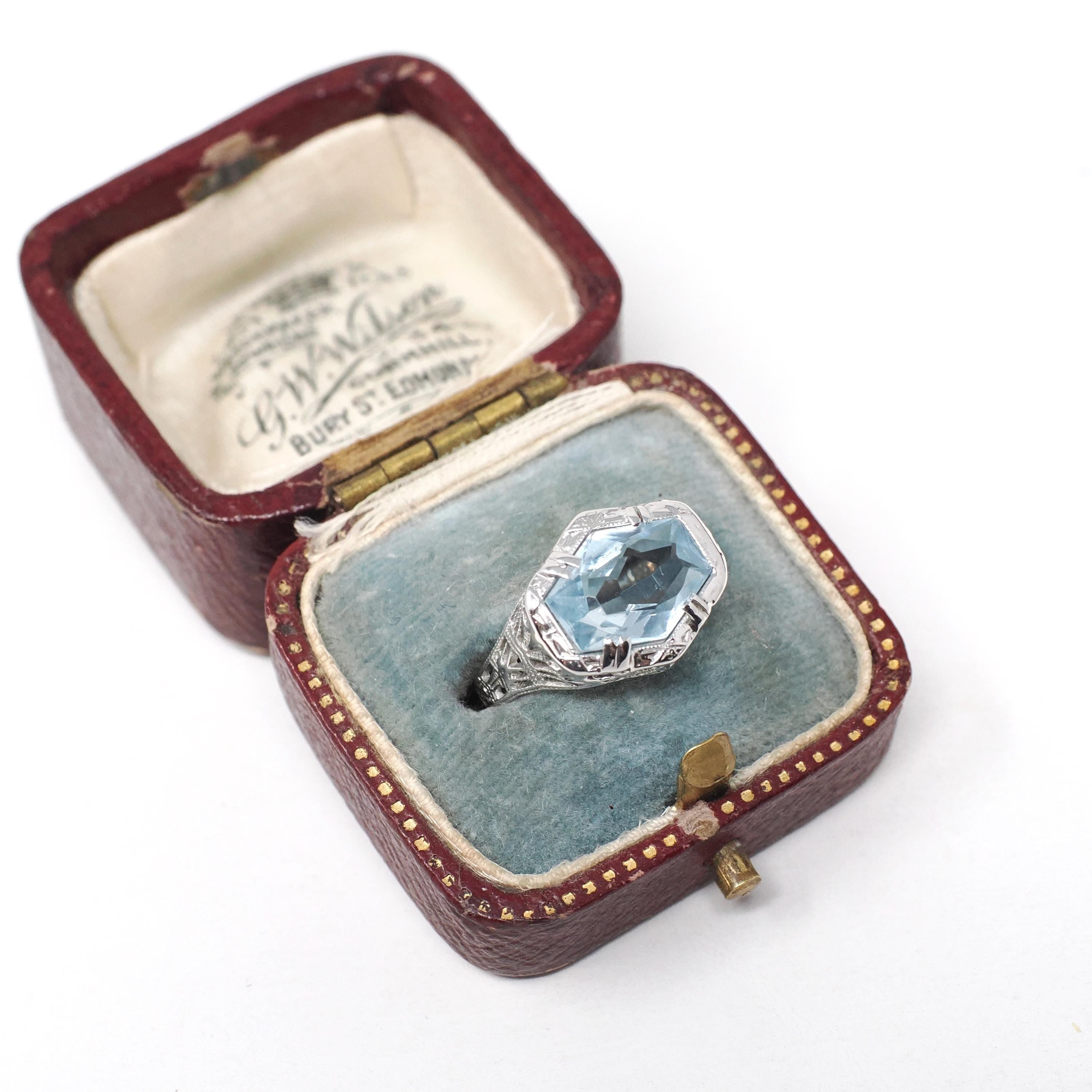 Antique Aquamarine Ring - Art Deco Era 18k White Gold Natural Blue Hexagonal Gemstone - Vintage Circa 1920s Size 5 1/2 Filigree Fine Jewelry