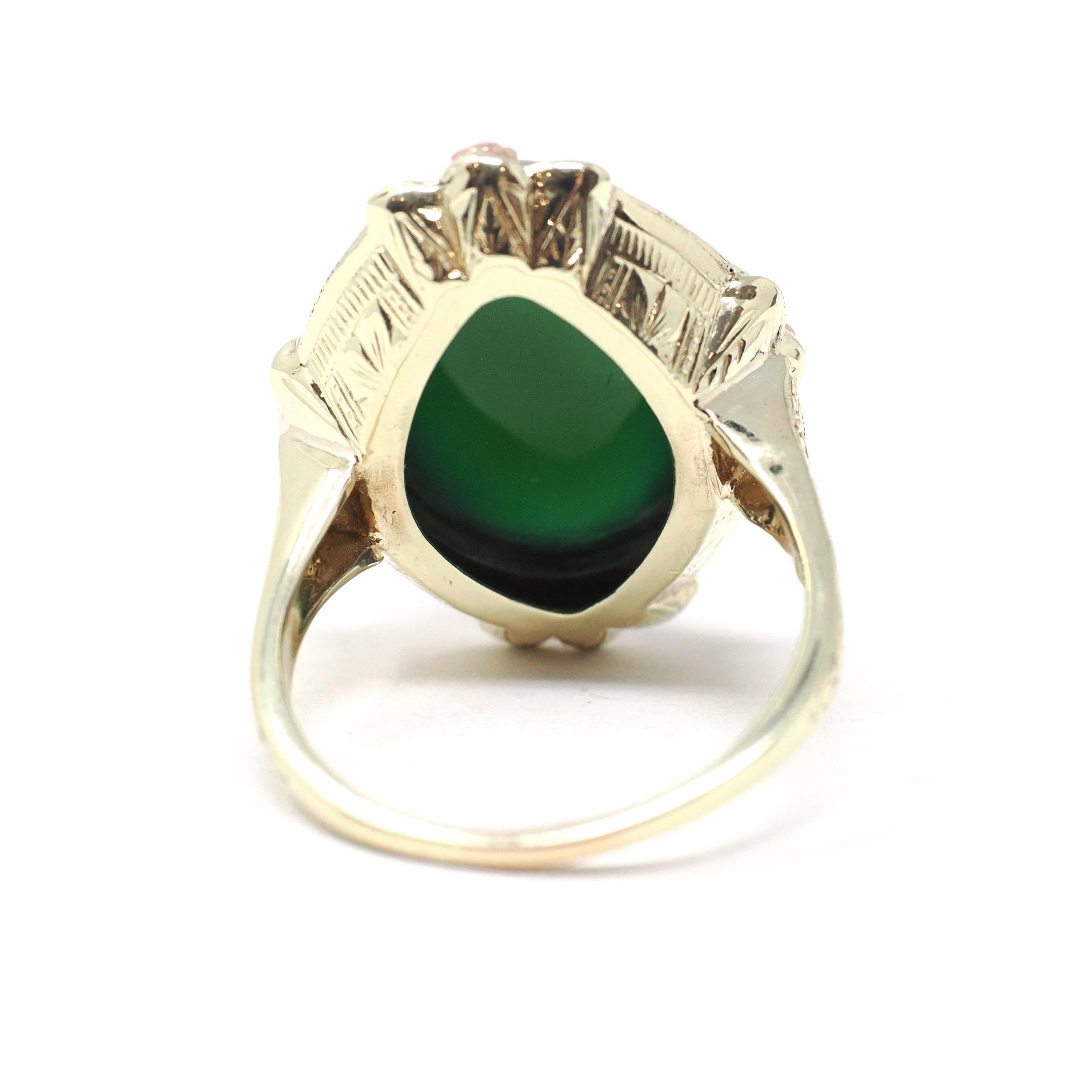 Vintage Chalcedony Ring - Mid Century 14k Yellow & Rose Gold Dyed Green Cabochon Gemstone - Circa 1940s Era Size 8 Floral Bow Fine Jewelry