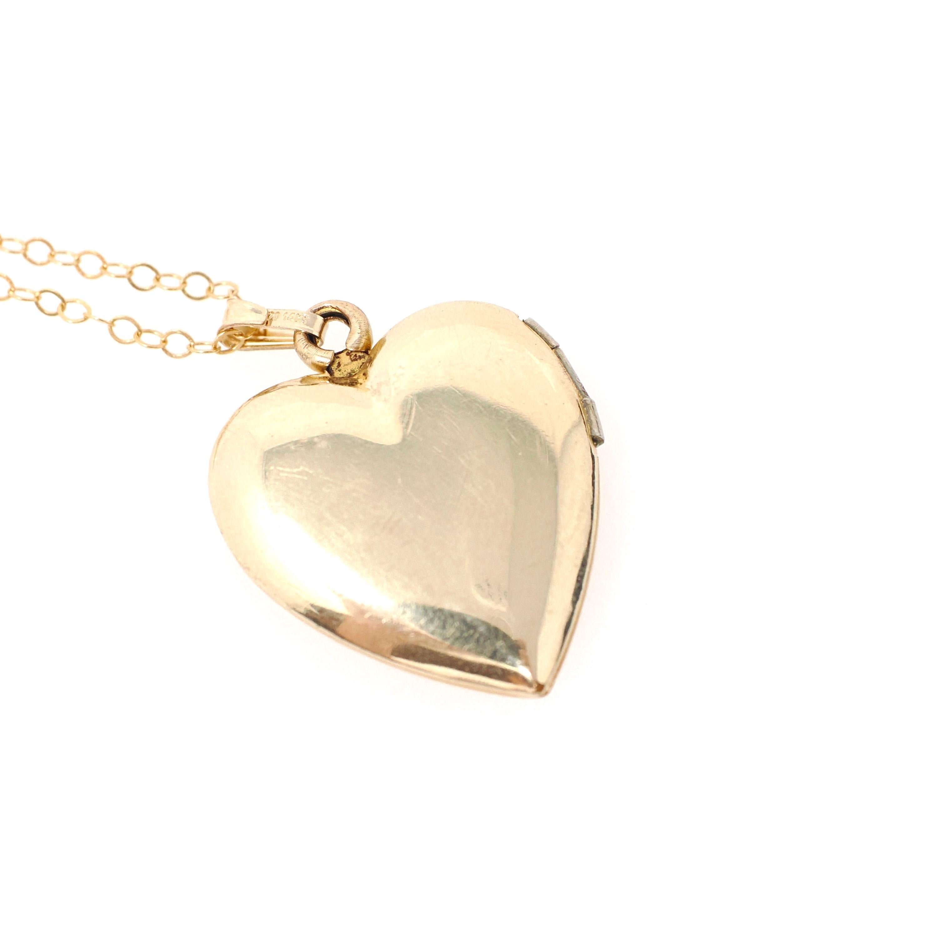 Vintage Heart Locket - Retro Gold Filled Floral Paisley Nature Engraved Design Pendant Necklace - Circa 1940s Keepsake Photograph Jewelry