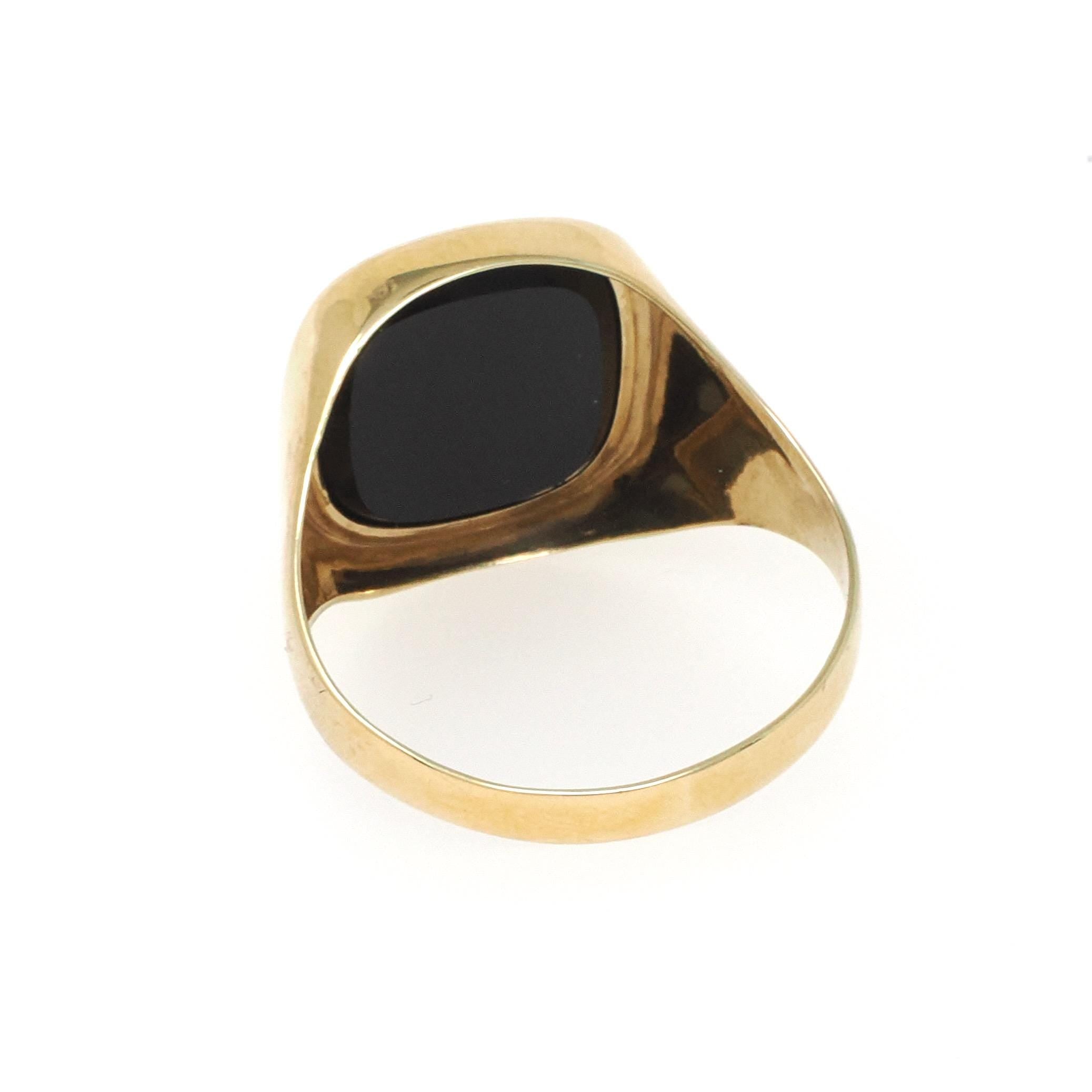 Onyx Signet Ring - English 8k Yellow Gold Cushion Black Chalcedony Gem - Circa 1950s Size 10 1/2 Unisex Coat Of Arms Statement Fine Jewelry