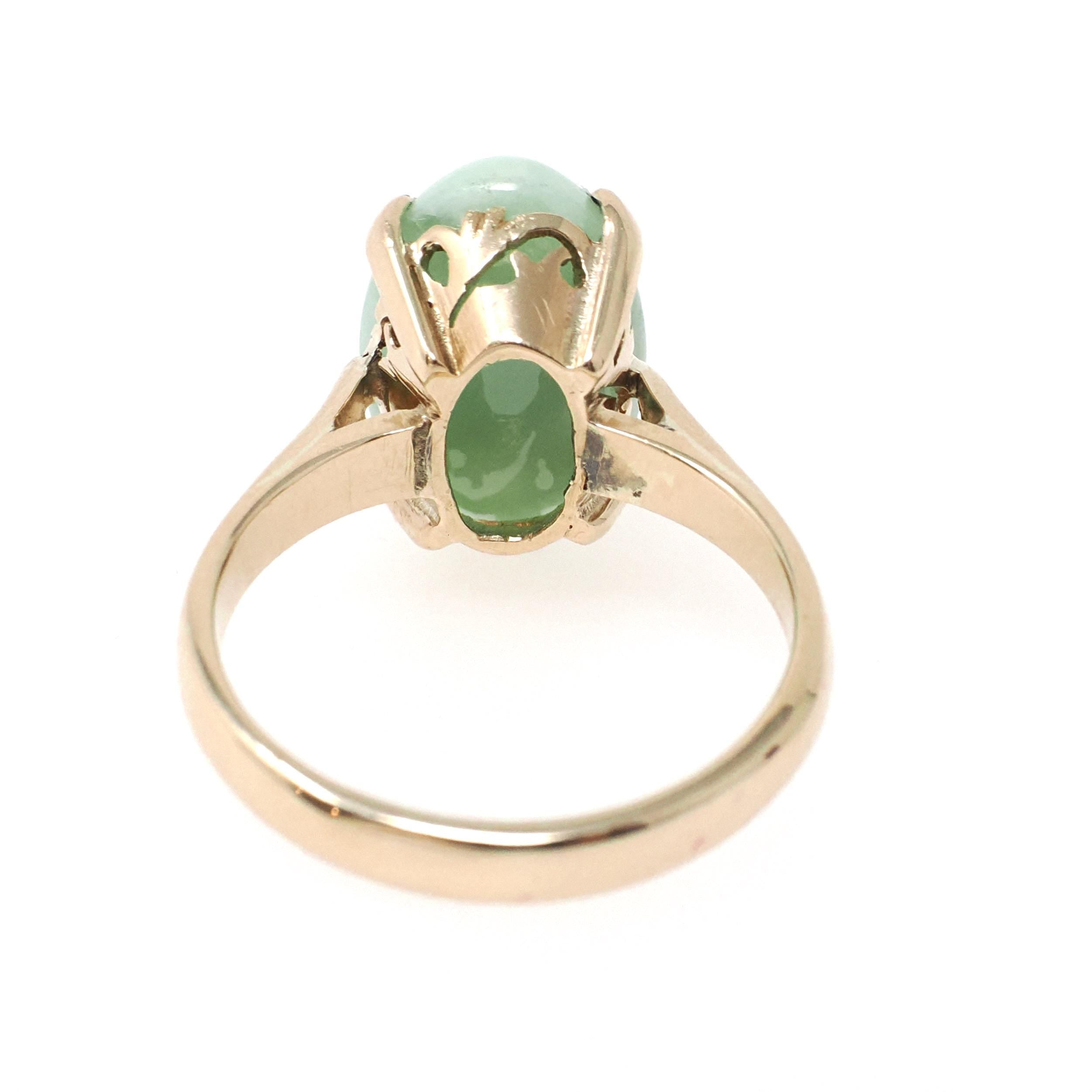 Vintage Jadeite Ring - Retro 14k Yellow Gold Light Green Oval Cabochon Gemstone - Circa 1970s Era Size 5.25 Fine Solitaire Statement Jewelry