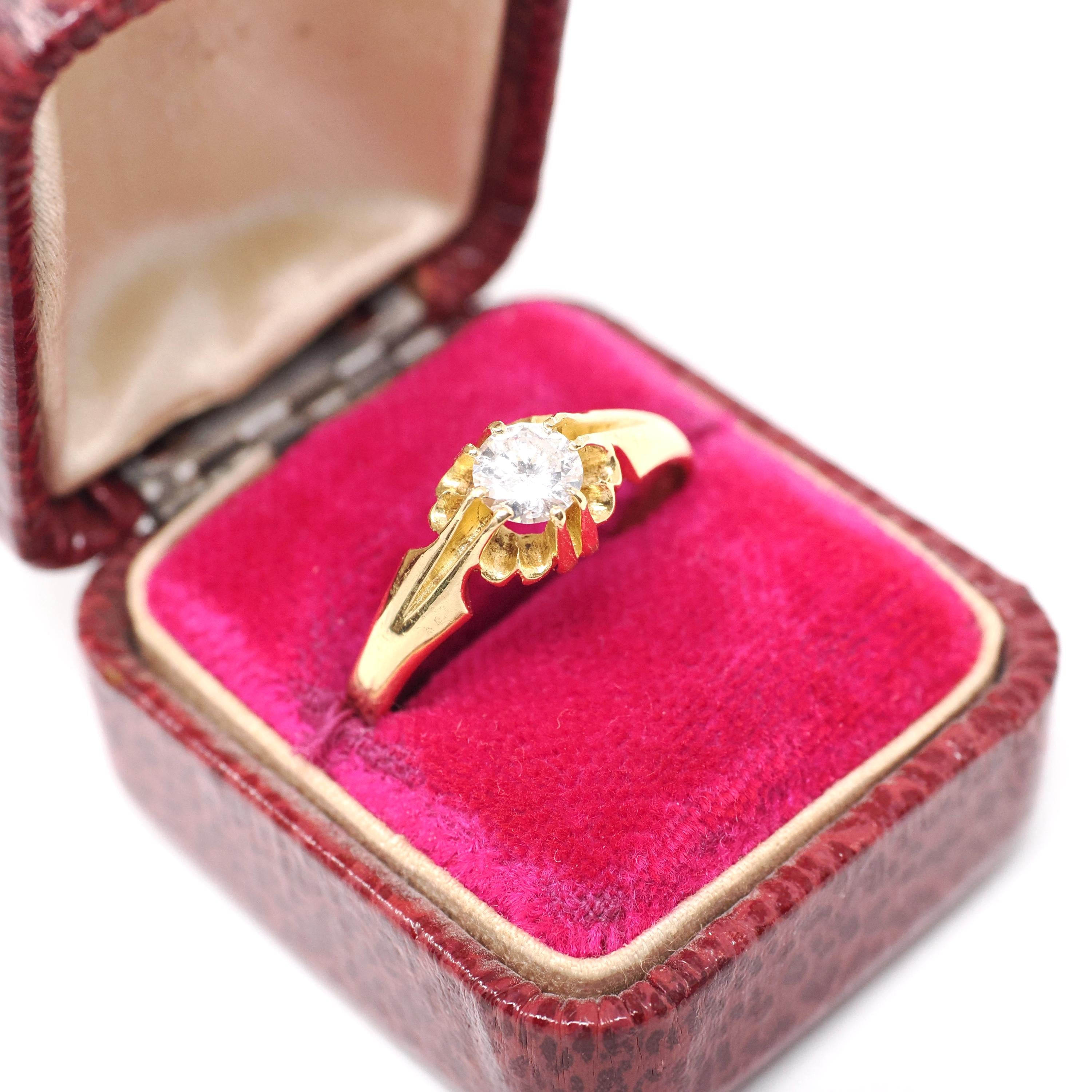 Estate Diamond Ring - 18k Yellow Gold .51 CT Natural Round Brilliant Cut Belcher- Hallmarked 1982 Size 10 Bold Gold Fine Unisex Jewelry