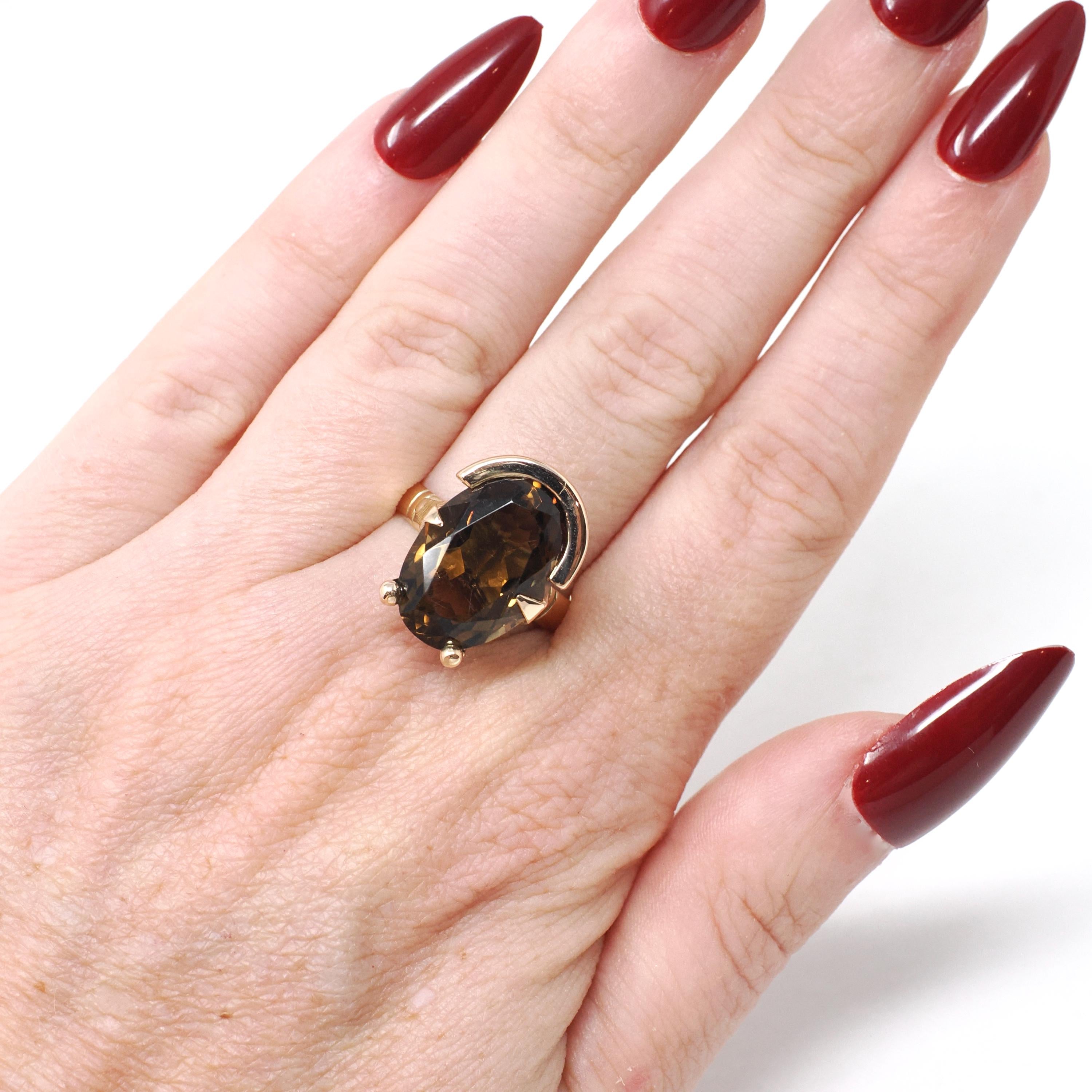 Smoky Quartz Ring - Modernist 14k Yellow Gold Oval Faceted 7.50 CT Dark Brown Gemstone - Vintage Circa 1970s Era Size 7 1/2 Fine Jewelry