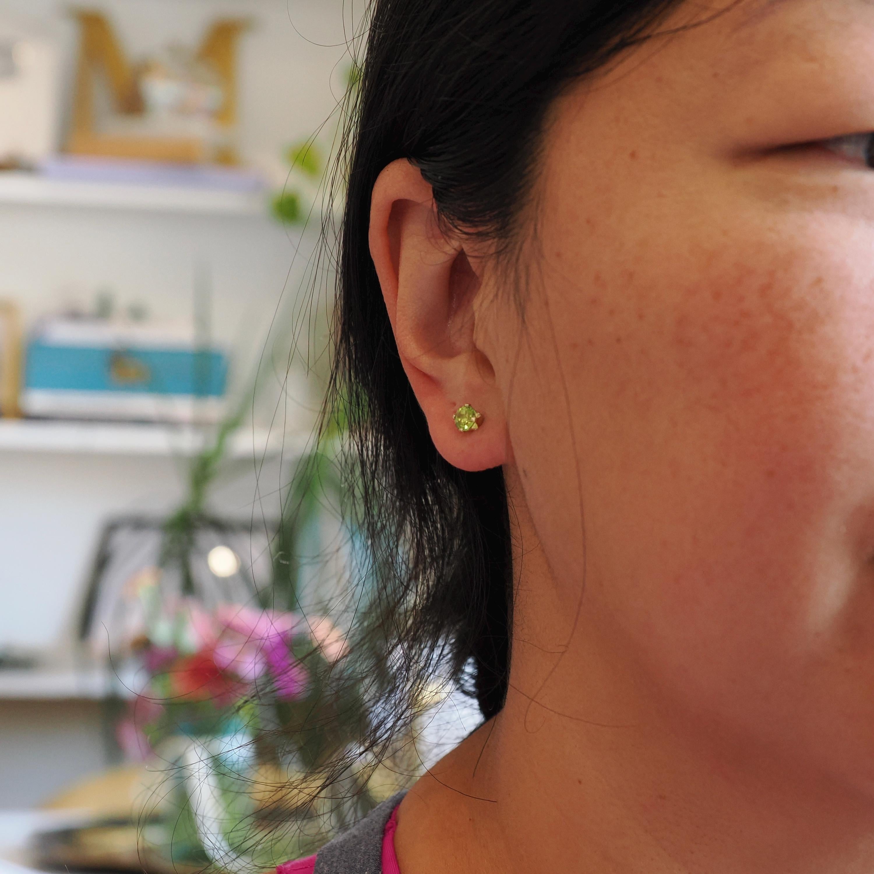 Modern Peridot Earrings - Estate 14k Yellow Gold Studs Round Faceted 1.10 CTW Pierced Posts - Estate 2000s Era Dainty Green Gemstone Jewelry