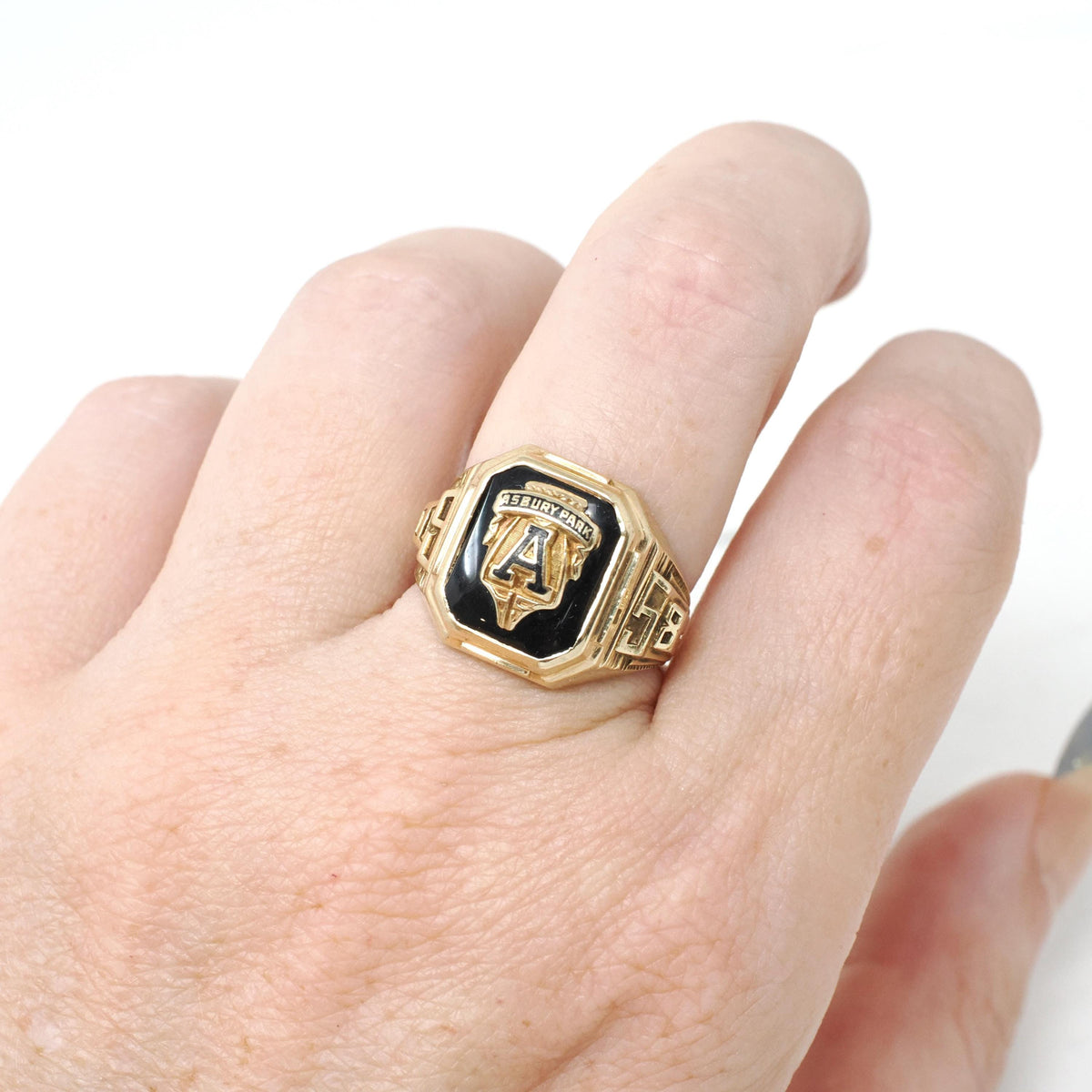 Asbury Park High School Ring - Mid Century Era 10k Yellow Gold Black Chalcedony Onyx Signet - Circa 1958 Size 6.75 EDL Initials Fine Jewelry