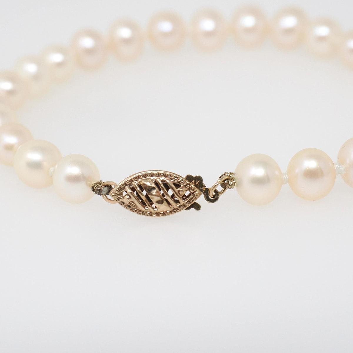 Cultured Pearl Bracelet - Contemporary 14k Yellow Gold 6.25 MM Organic Gem Knotted Strand - Circa 1990s Era Fashion Accessory Fine Jewelry