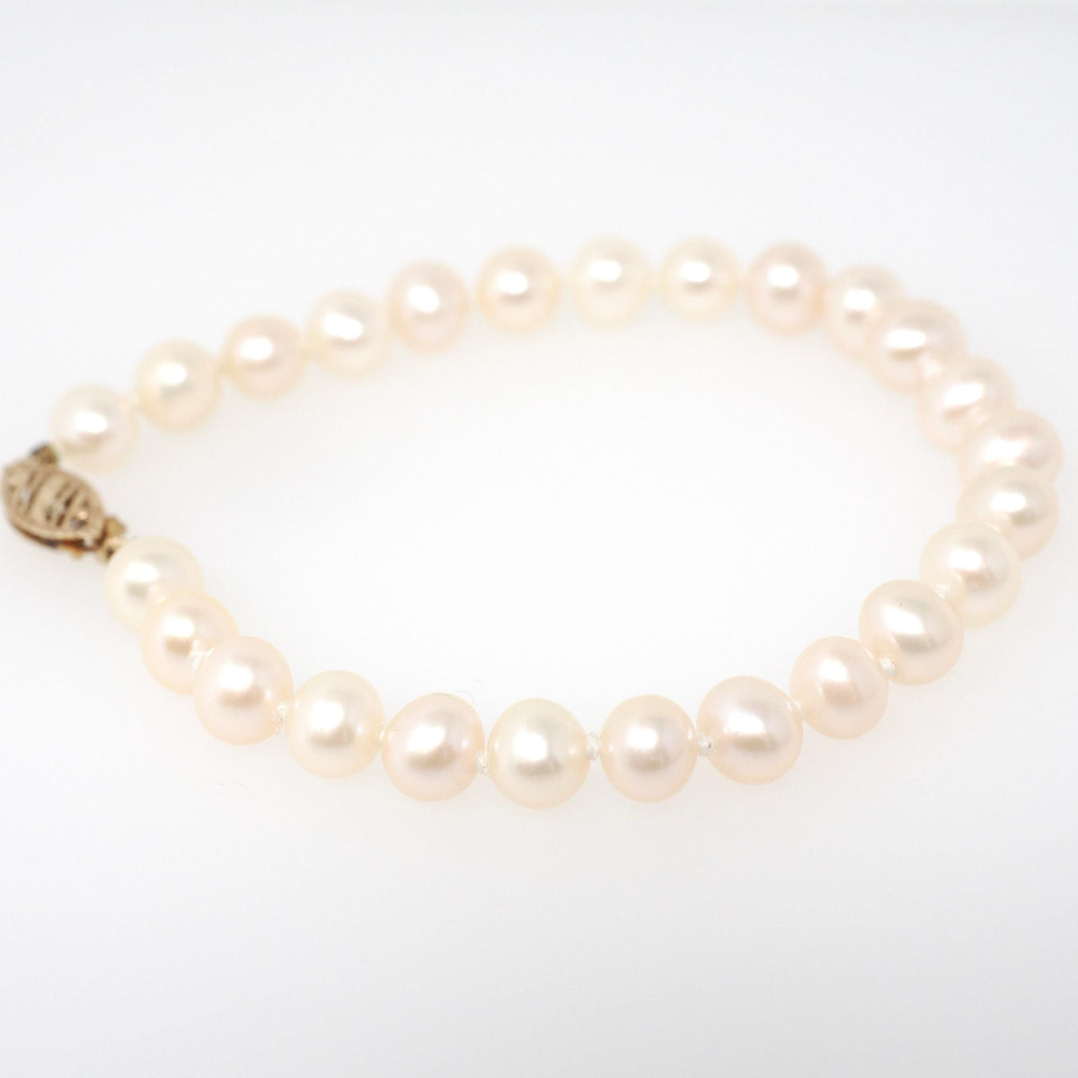 Cultured Pearl Bracelet - Contemporary 14k Yellow Gold 6.25 MM Organic Gem Knotted Strand - Circa 1990s Era Fashion Accessory Fine Jewelry