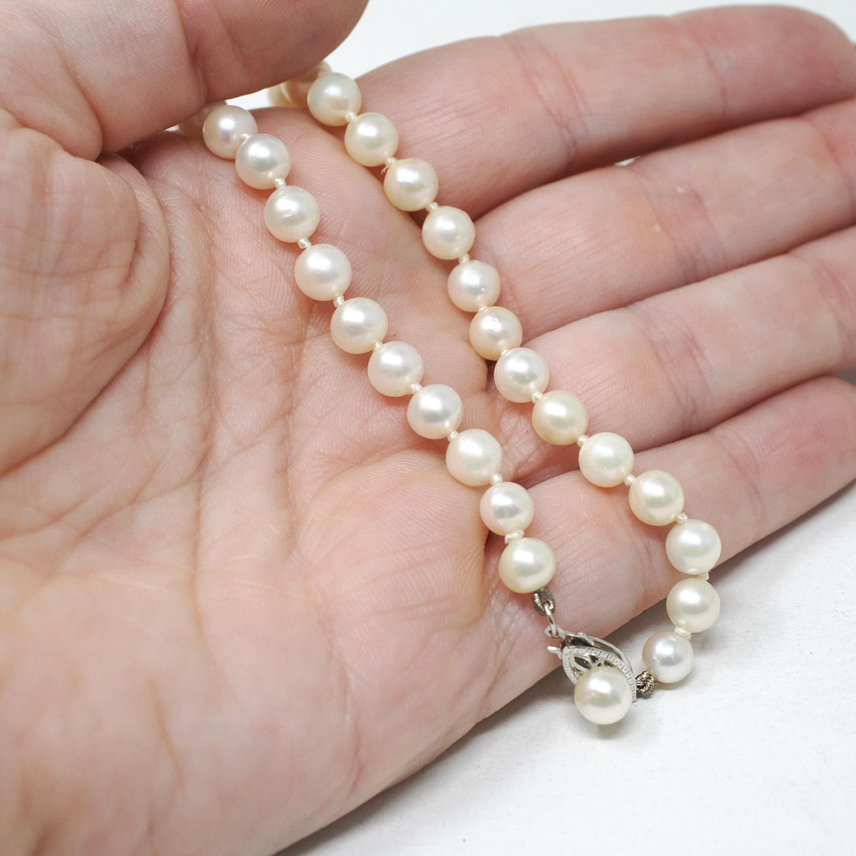 Cultured Pearl Necklace - Contemporary 14k White Gold Fish Hook Clasp Knotted Strand - Estate Circa 1990s Organic Gem 15" Inch 90s Jewelry
