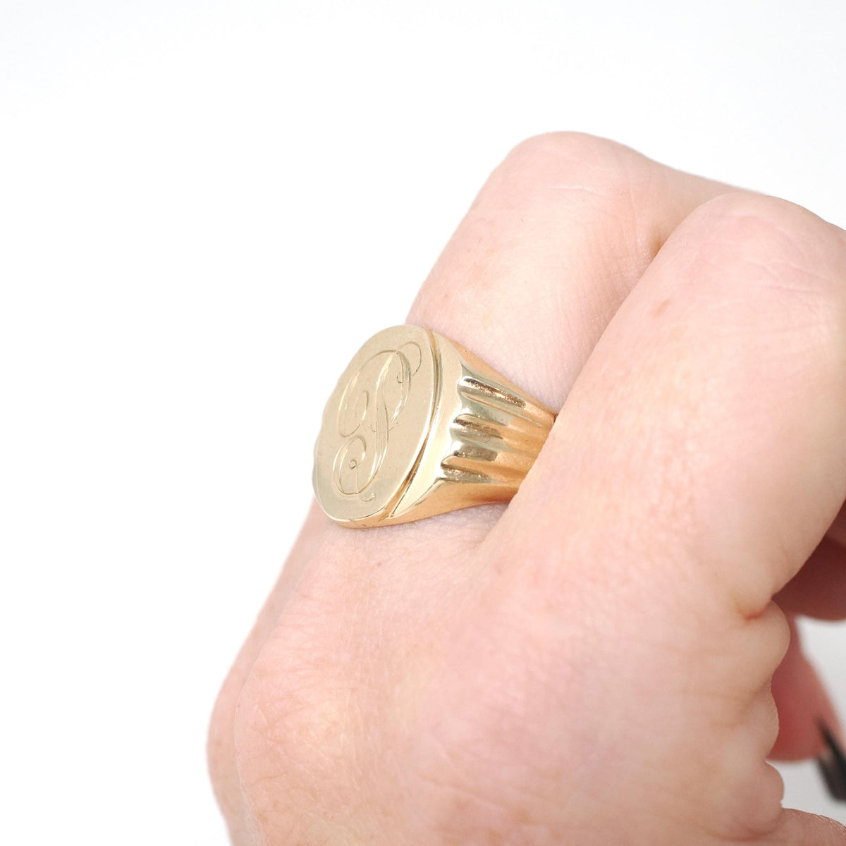 Vintage Letter "P" Ring - Retro 10k Yellow Gold Engraved Initial Script Signet - Circa 1940s Era Size 10 Unisex Fine Statement Jewelry