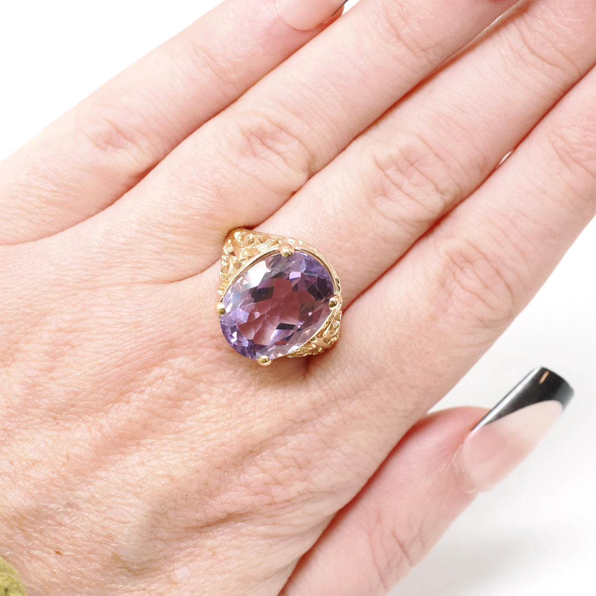 Amethyst Filigree Ring - Contemporary 10k Yellow Gold Oval Natural Purple Gemstone - Circa 2000s Size 8 February Birthstone Jewelry