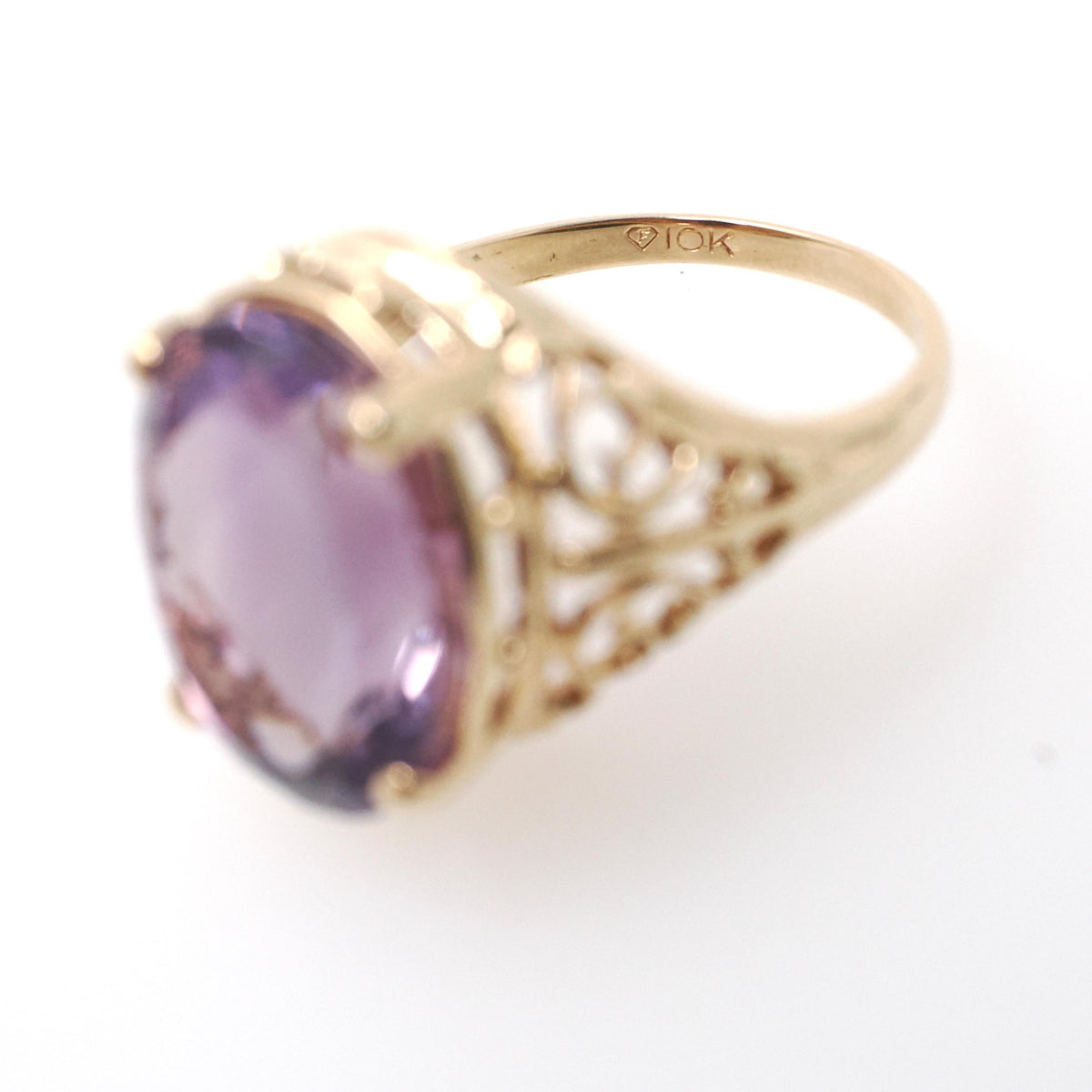 Amethyst Filigree Ring - Contemporary 10k Yellow Gold Oval Natural Purple Gemstone - Circa 2000s Size 8 February Birthstone Jewelry