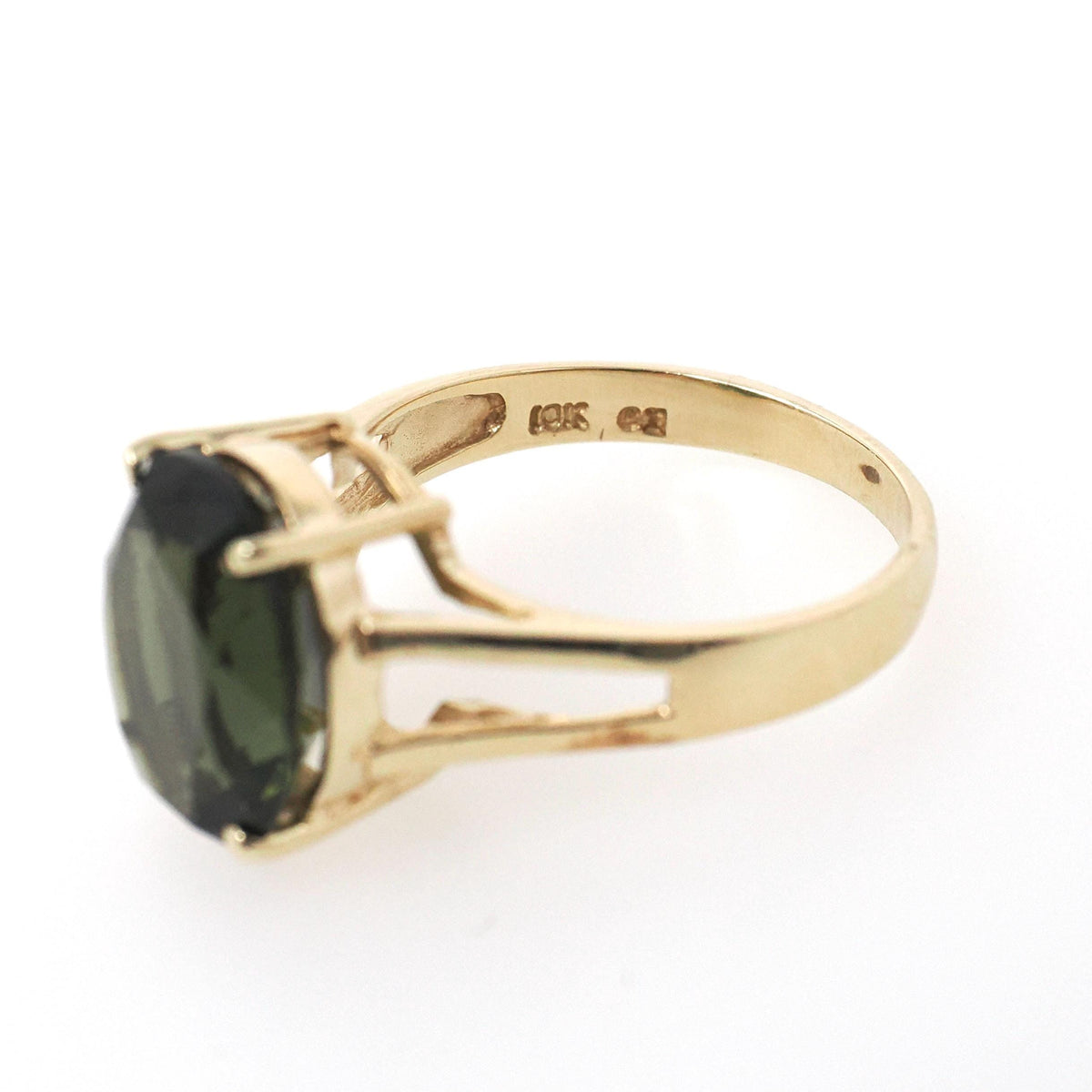 Moldavite Solitaire Ring - Contemporary 10k Yellow Gold Natural Green Volcanic Glass Gemstone - Circa 2000s Era Size 6 1/4 Fine Jewelry
