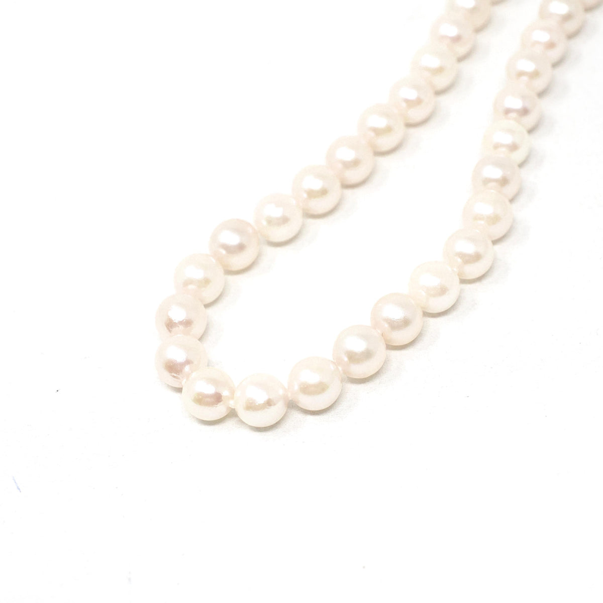 Cultured Pearl Necklace - Contemporary 14k Yellow Gold Filigree Clasp Knotted Strand - Circa 90s Organic 6.5MM High Luster Gem Fine Jewelry