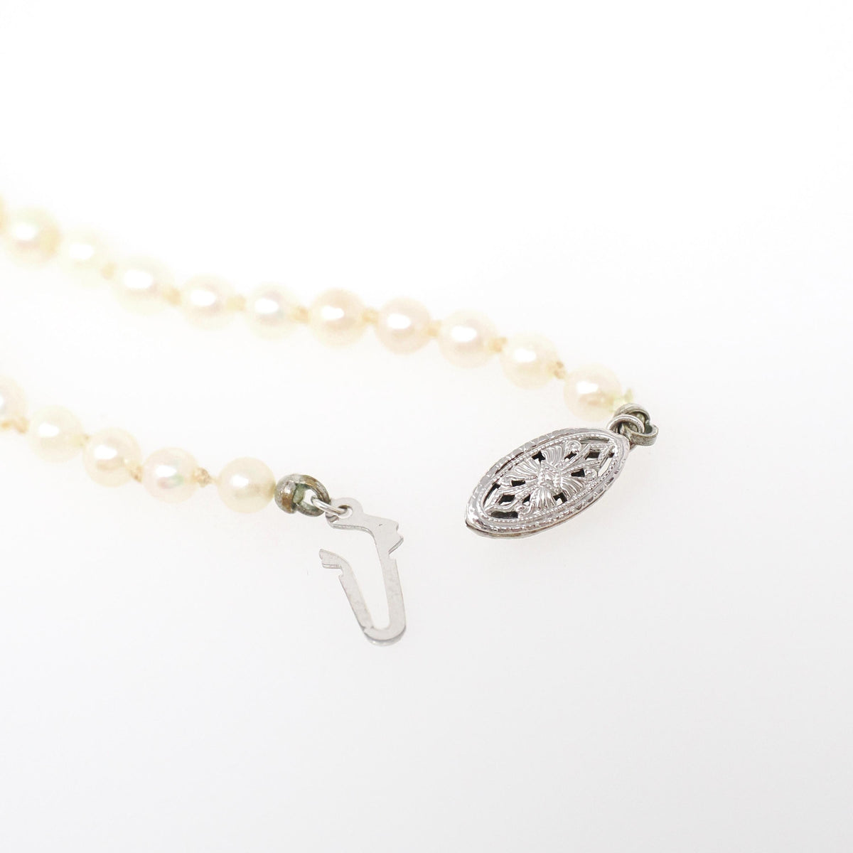 Cultured Pearl Necklace - Mid Century 14k & 10k White Gold Individually Knotted Graduated Strand - Vintage Circa 1950s Era Statement Jewelry