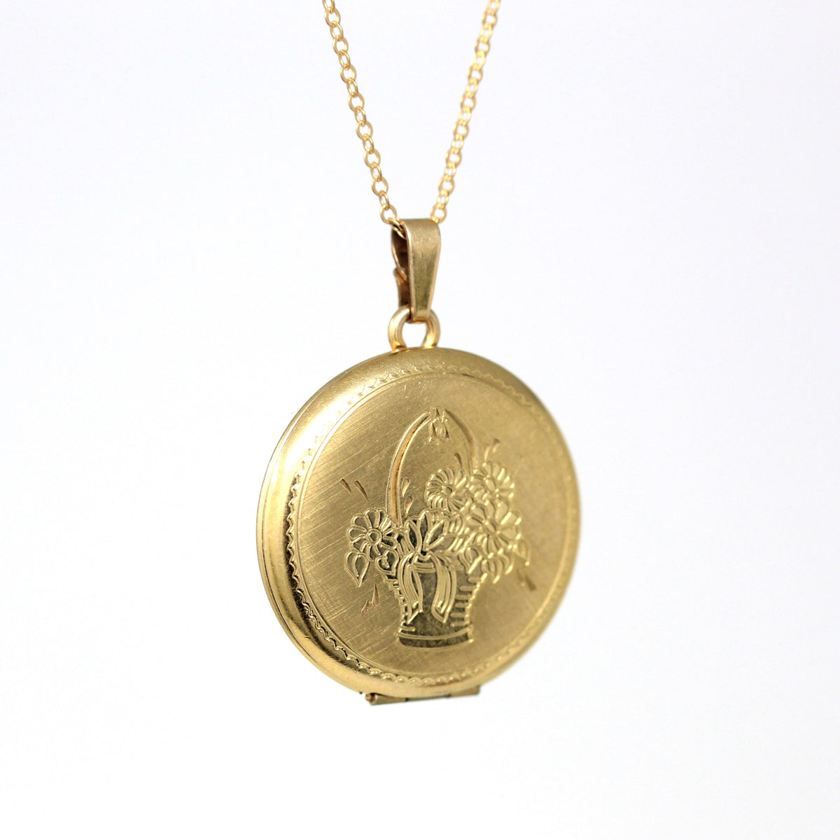 Vintage Photo Locket Retro 14k Gold Filled Flower Basket Pendant Nec