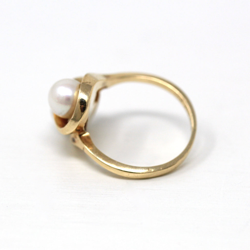 Cultured Pearl Ring - 1990s 10k Yellow Gold Toi Et Moi Two Gem Bypass Statement - Vintage Size 4.5 June Birthstone Fine Jewelry