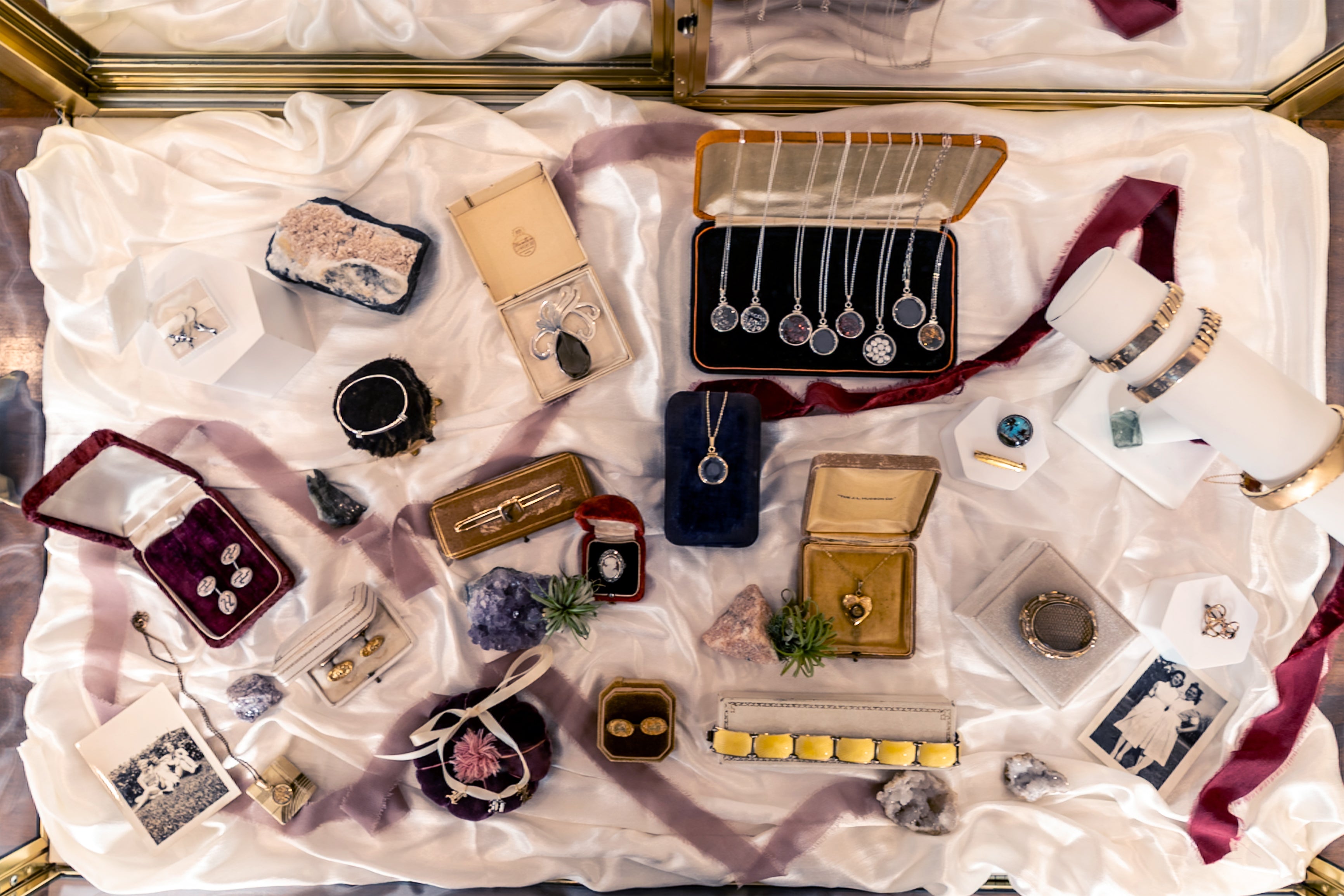 Maejean Vintage – MJV
