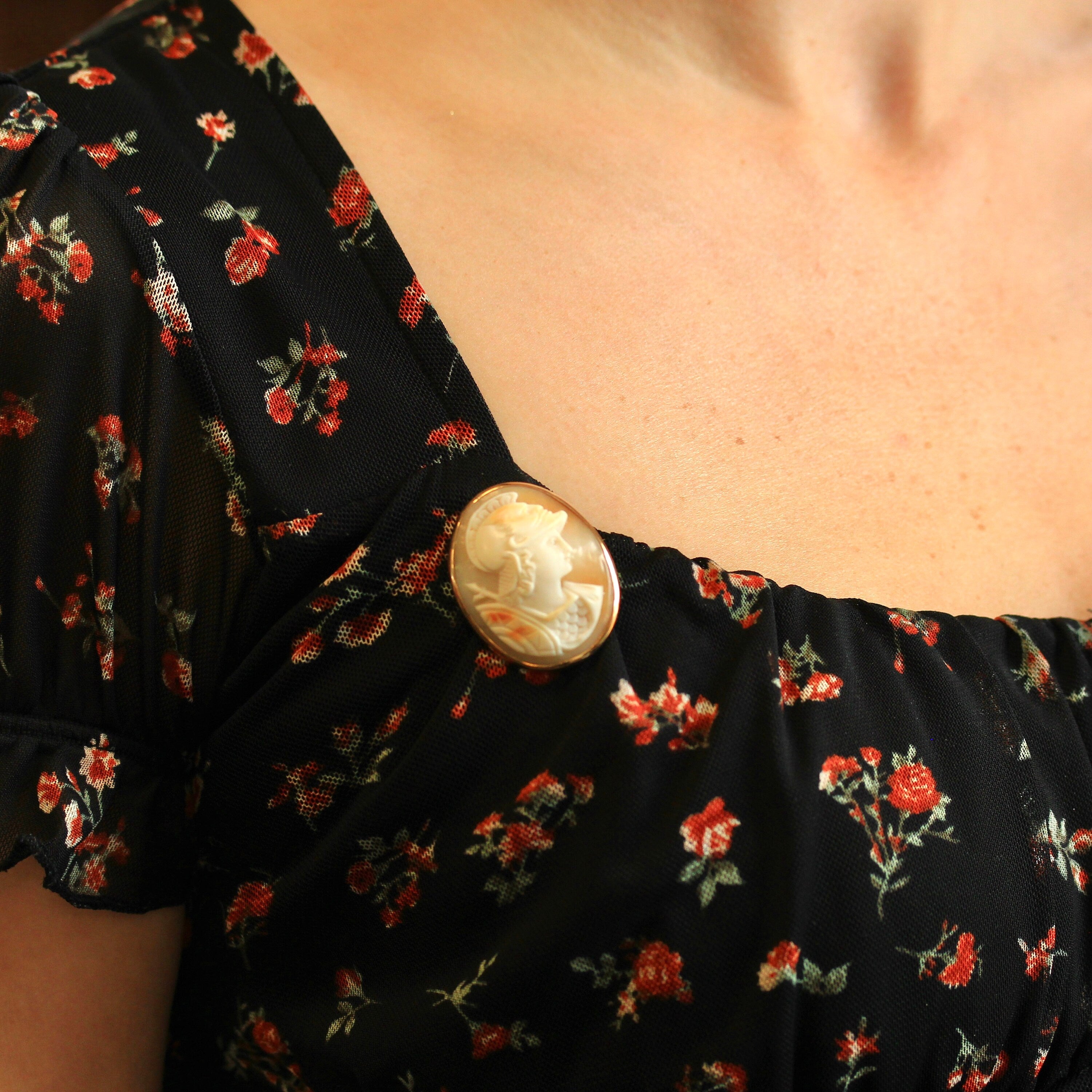 Antique Cameo Brooch - Edwardian 14k Yellow Gold Carved Shell Warrior Pin - Vintage Circa 1910s Era Fashion Accessory Fine Jewelry