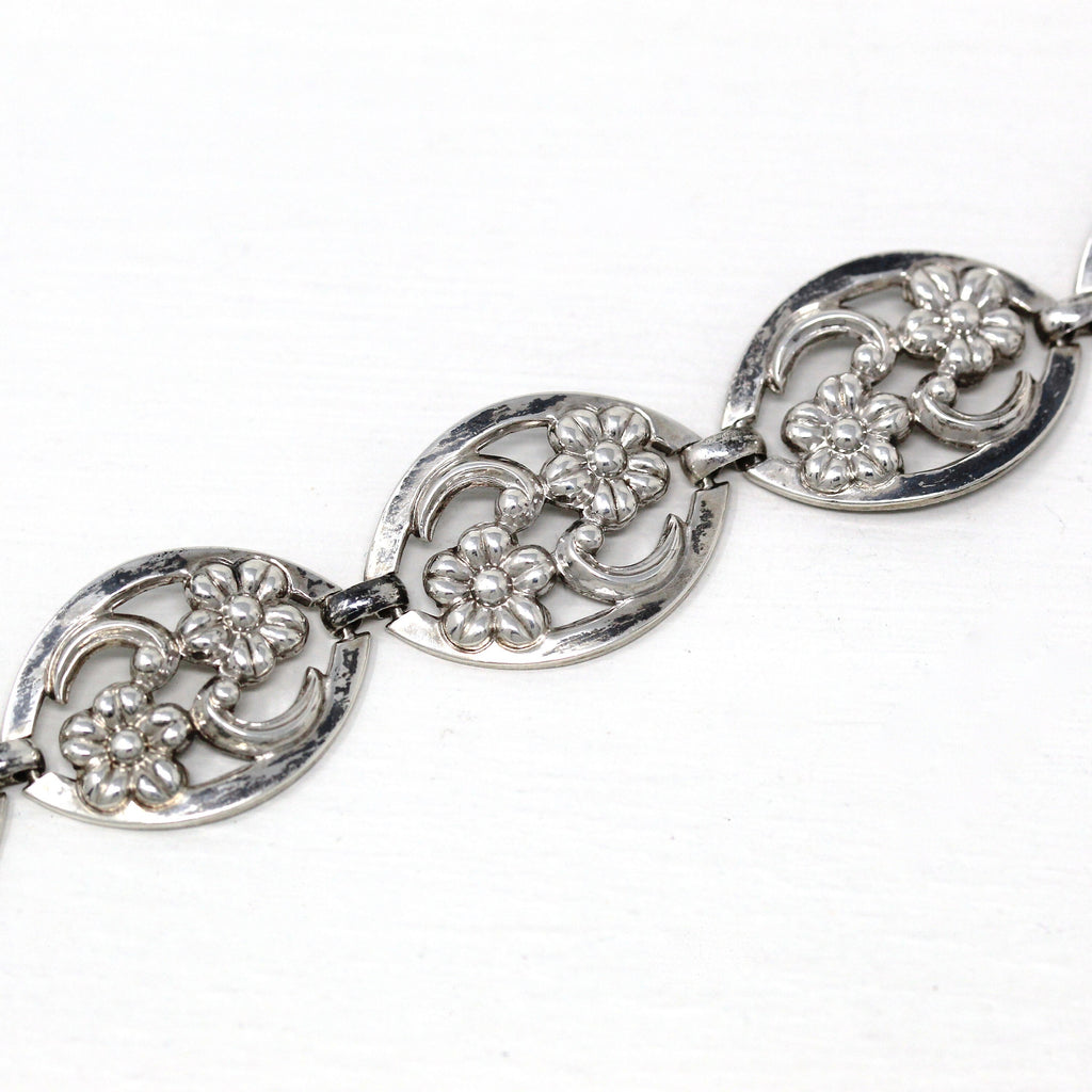 Vintage Flower Bracelet - Retro Sterling Silver Statement Panels Fashion Accessory - Circa 1940s Era 7 Inches Floral Design WRE 40s Jewelry